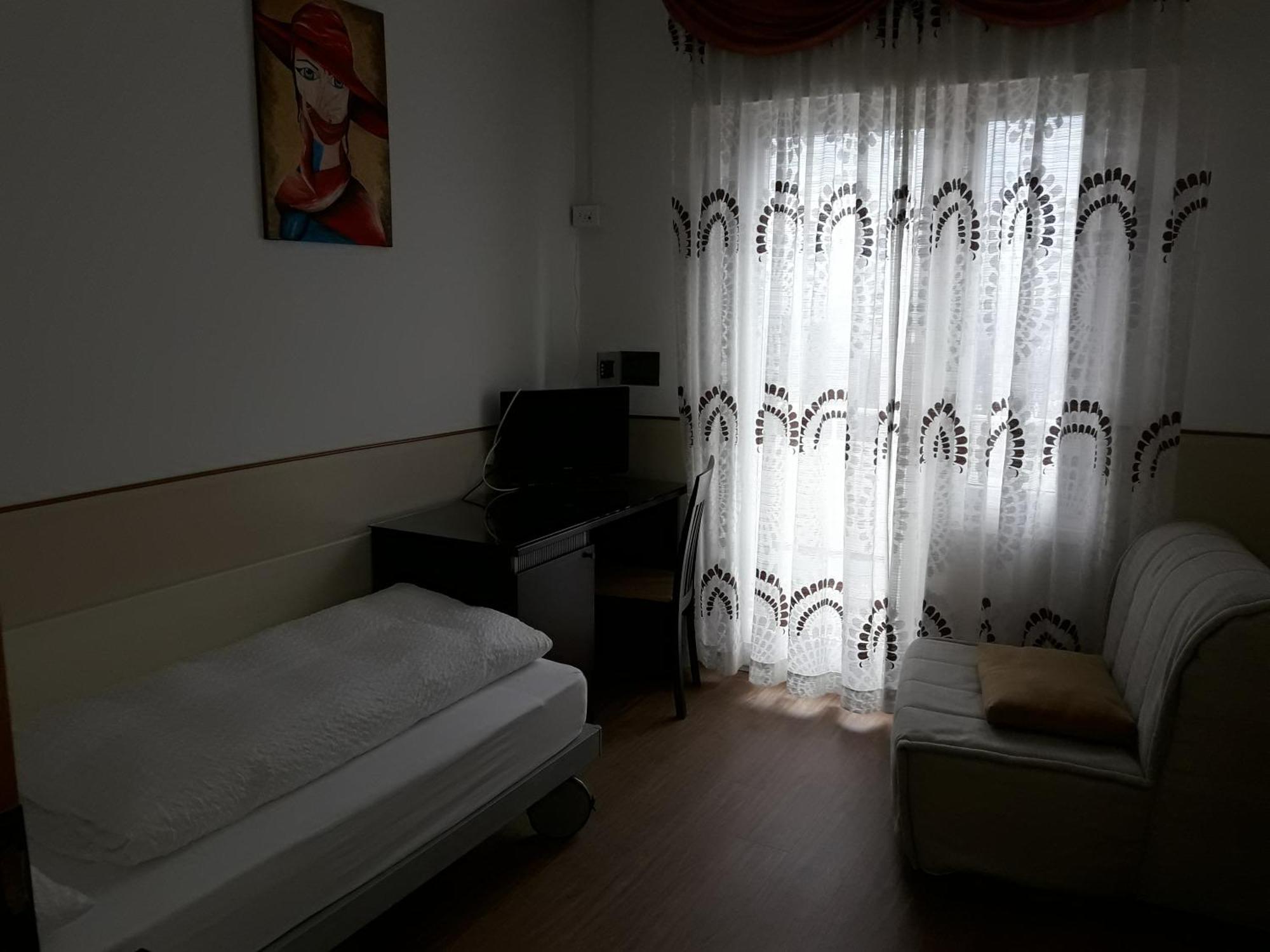 Single Room Balcony