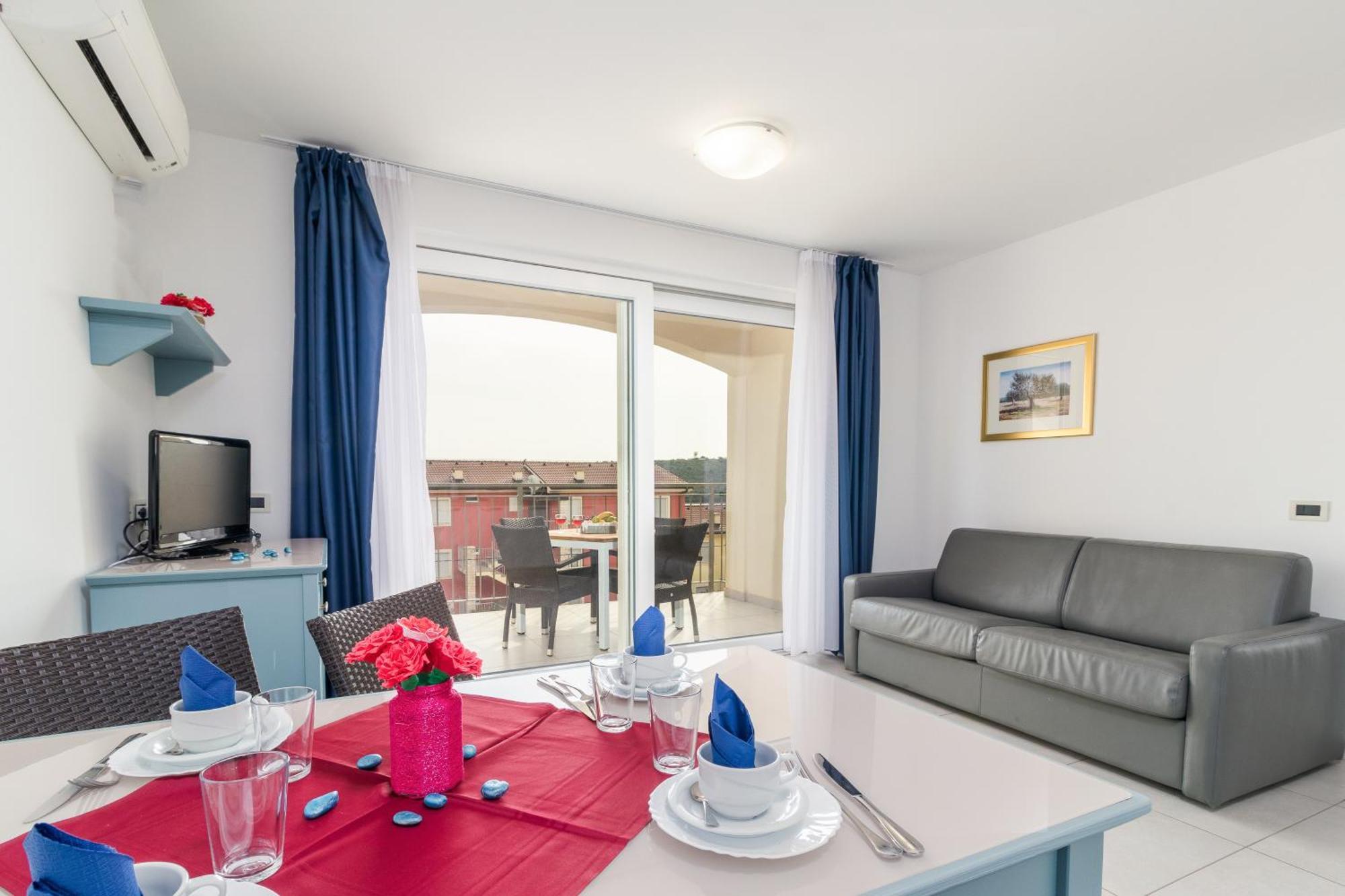 One-Bedroom Apartment Balcony