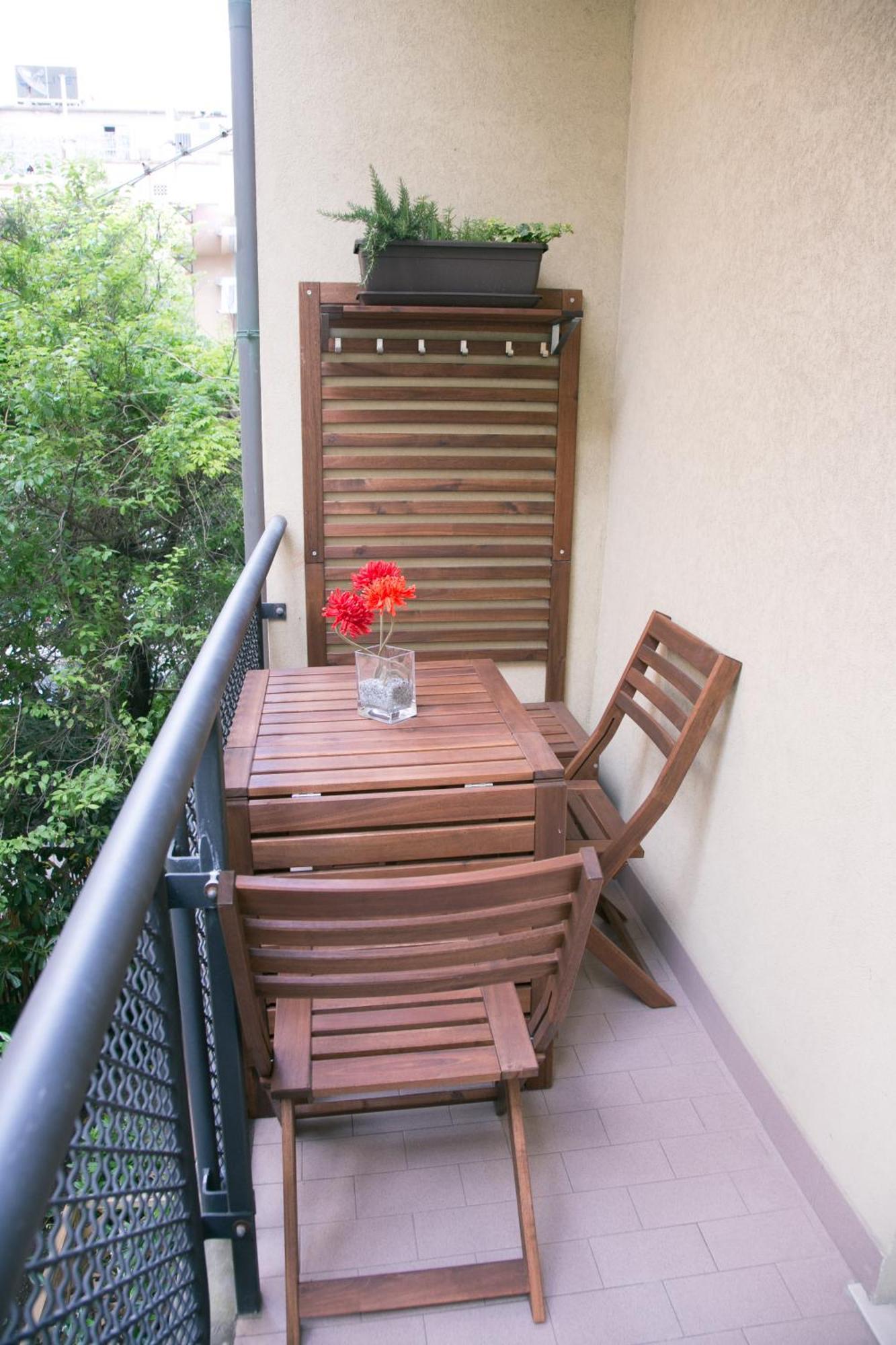One-Bedroom Apartment Terrace