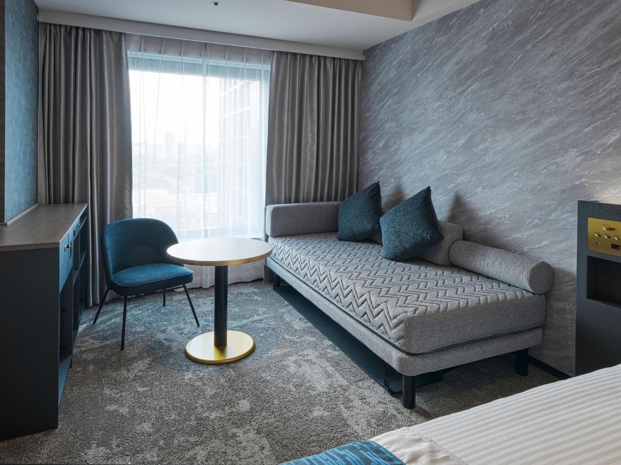 Deluxe Twin Room 30sqm Separate bath toilet Sofa Bed Non-Smoking