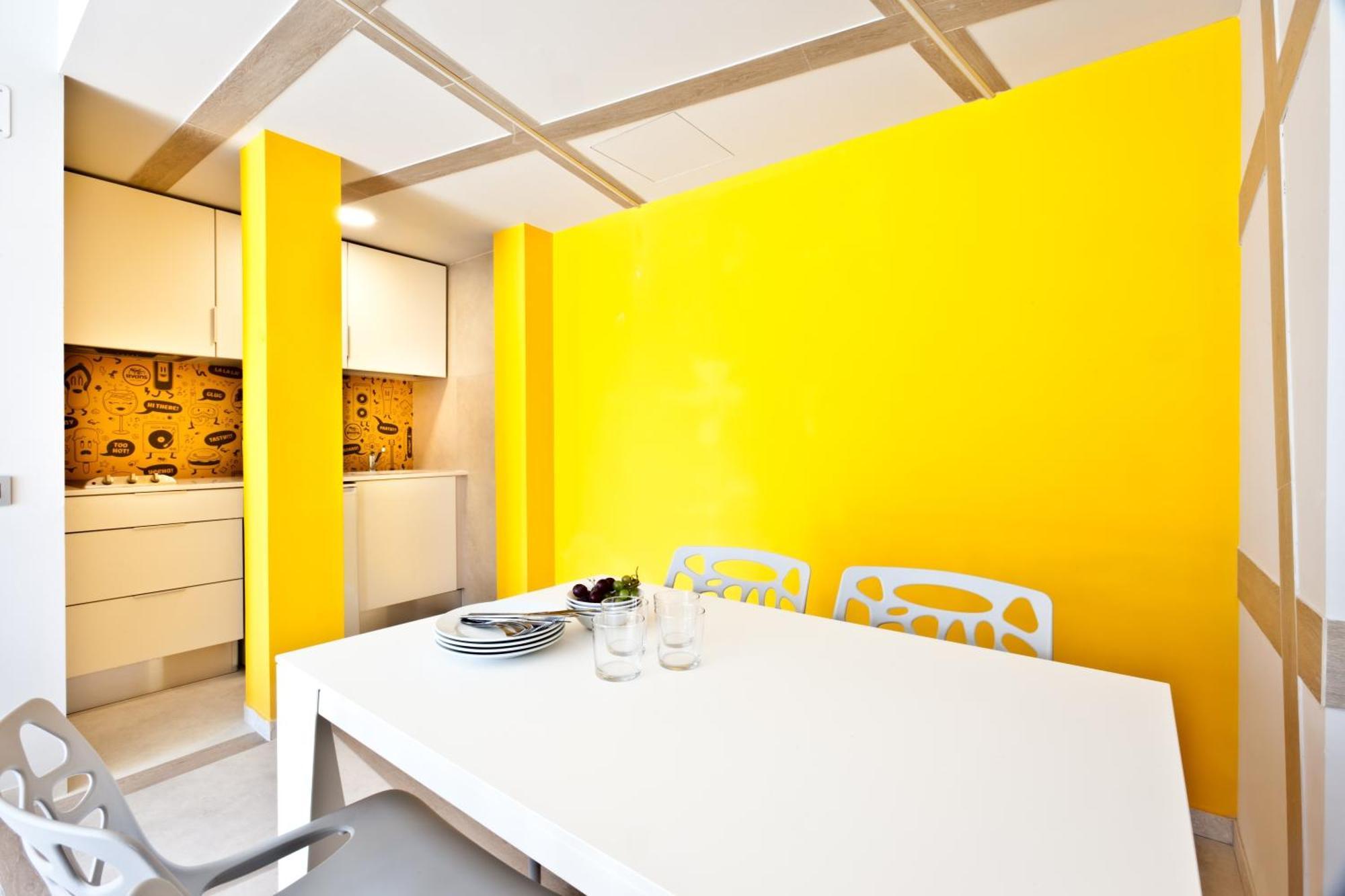 One-Bedroom Apartment