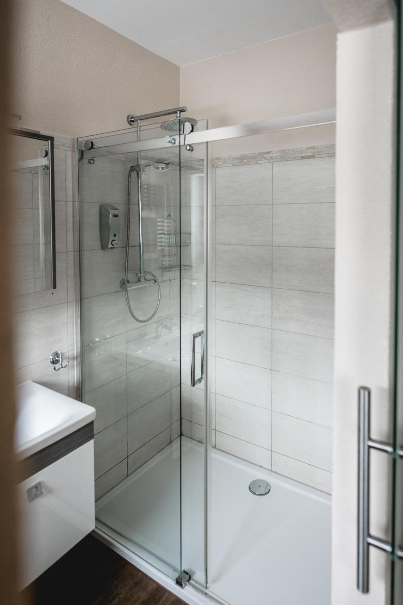 Double Room Private Bathroom
