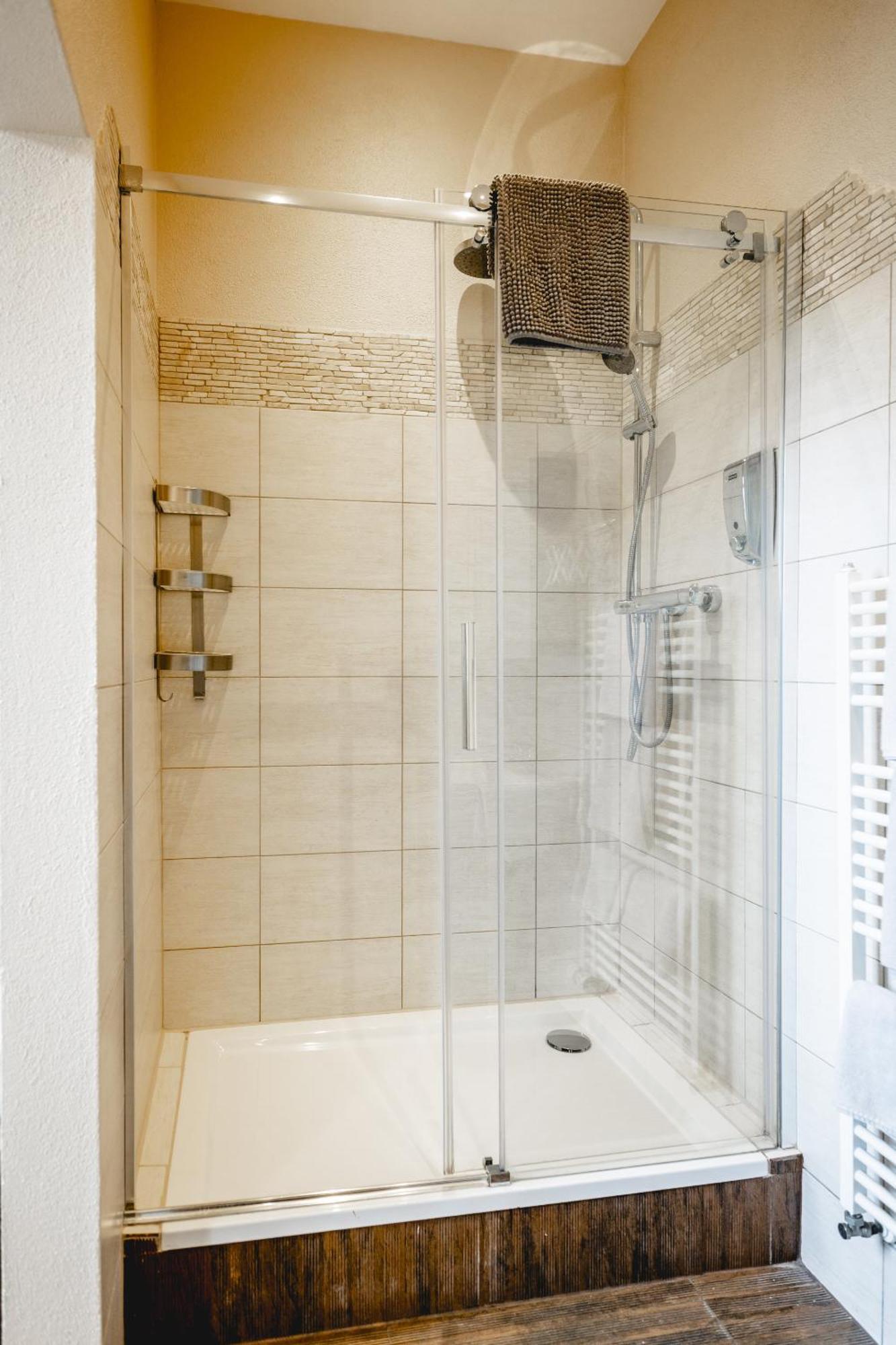 Double Room Private Bathroom