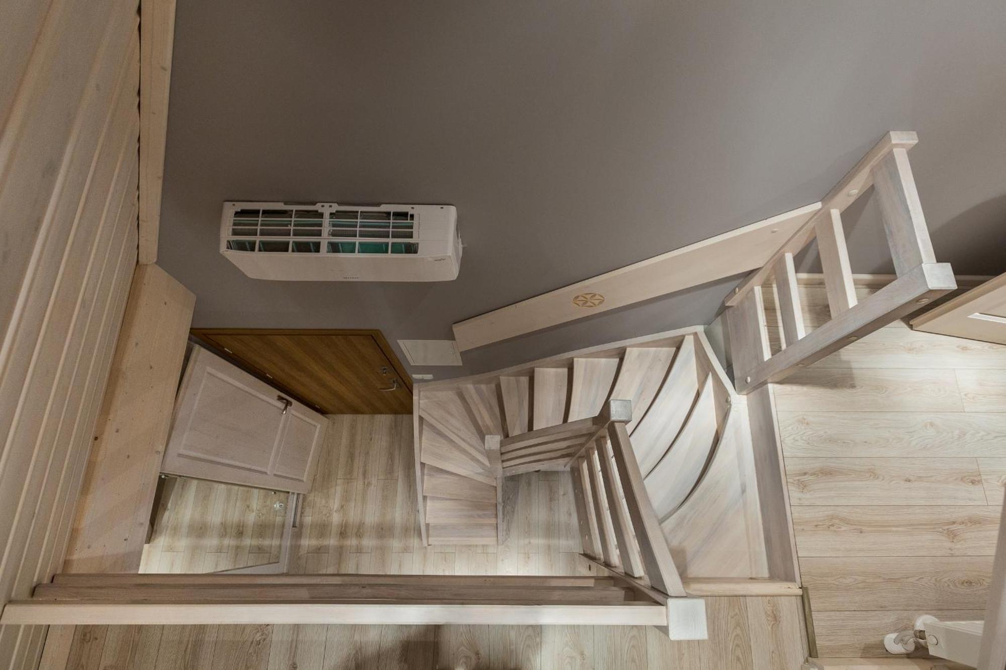 Apartment Split Level