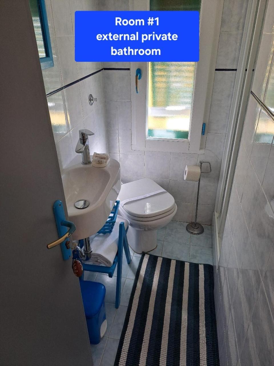 Double Room Private External Bathroom