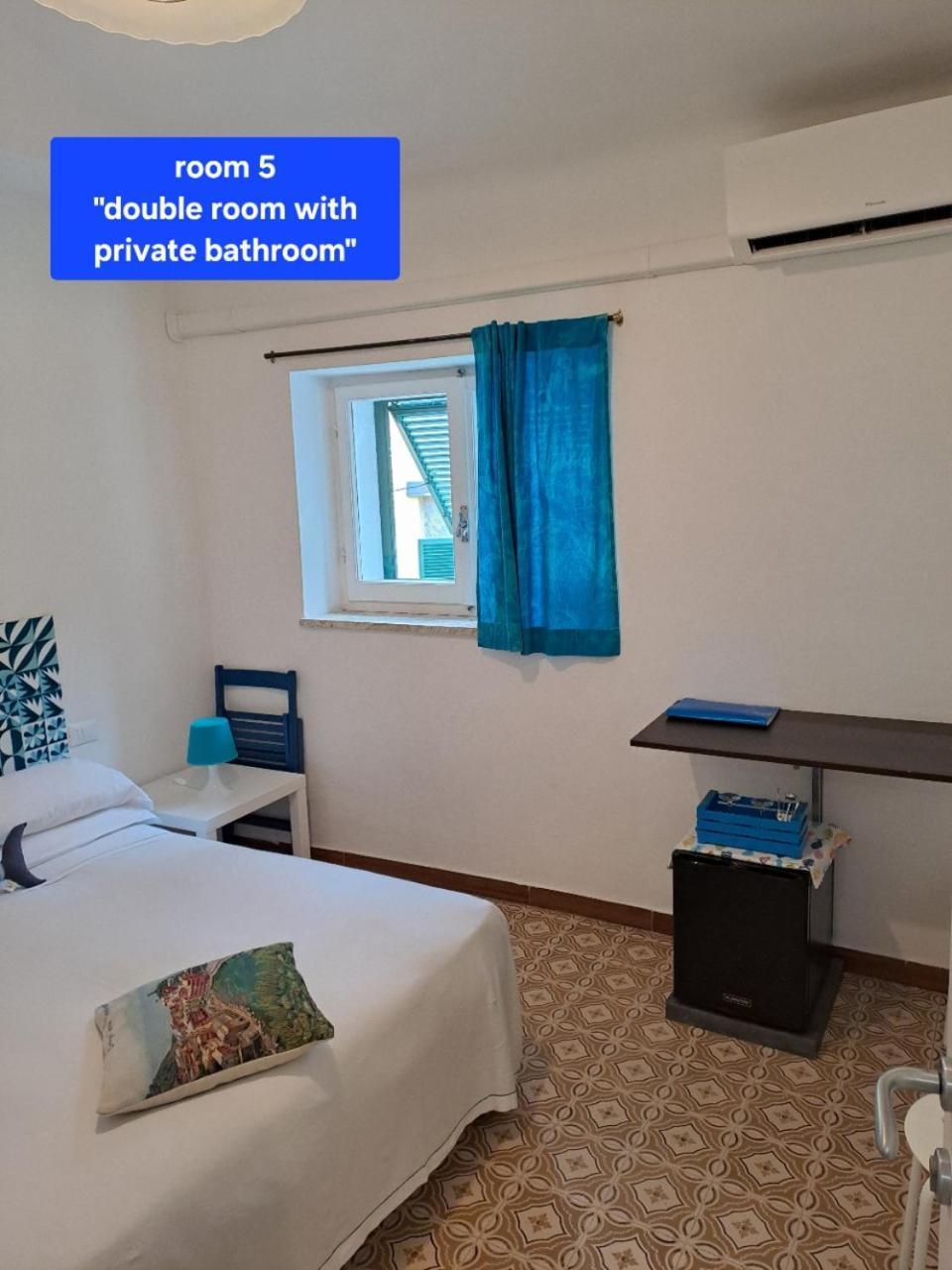 Double Room Private Bathroom