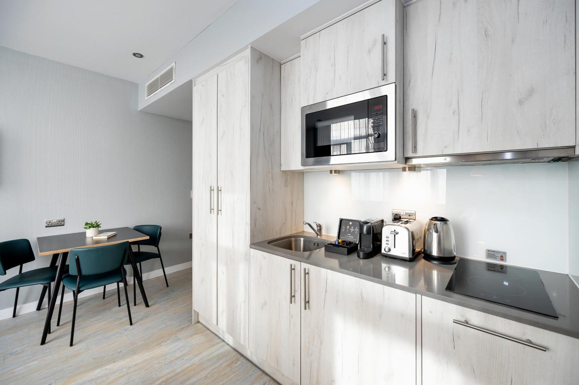 Twin Studio Sleeps 3