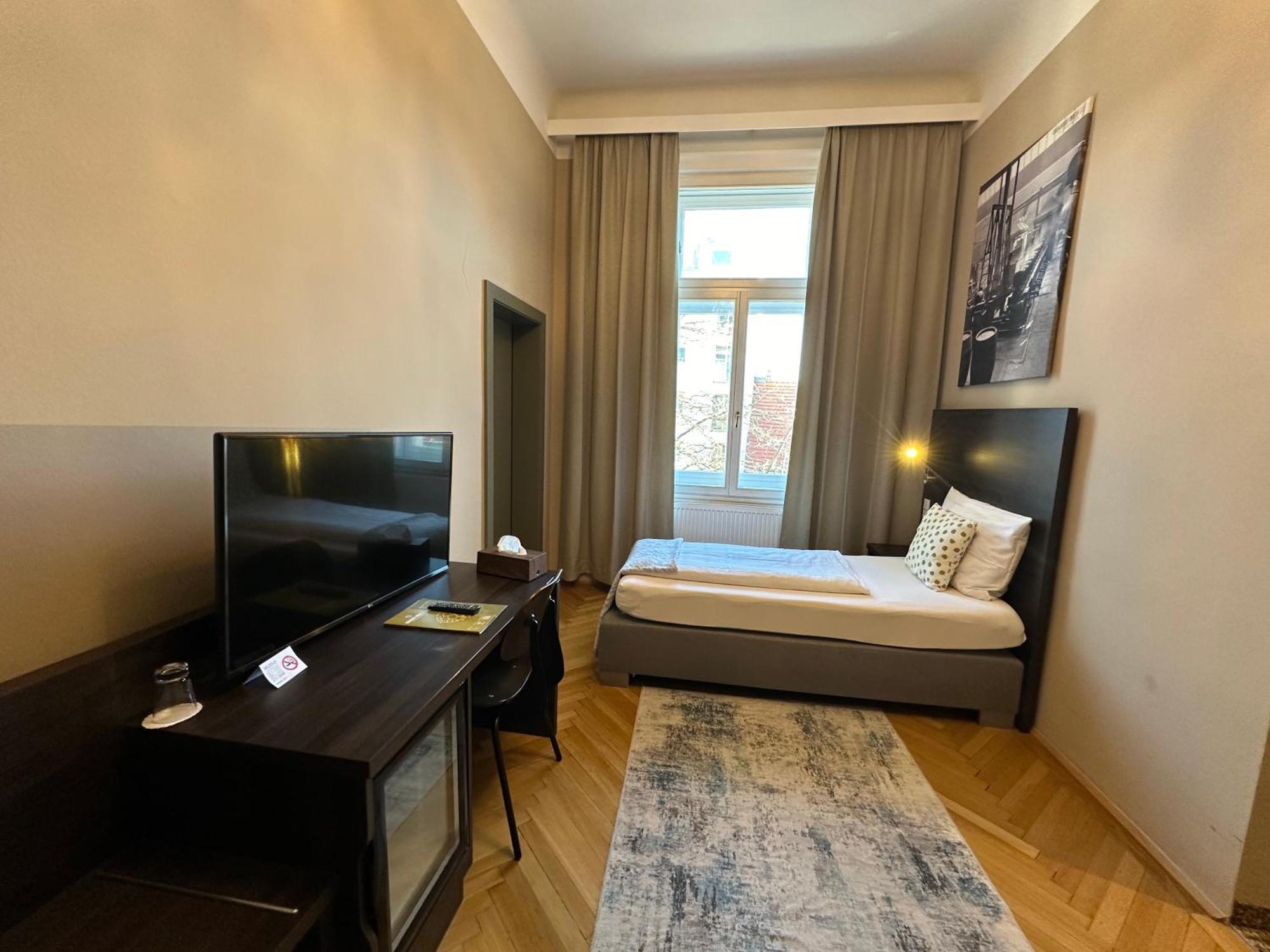 Single Room