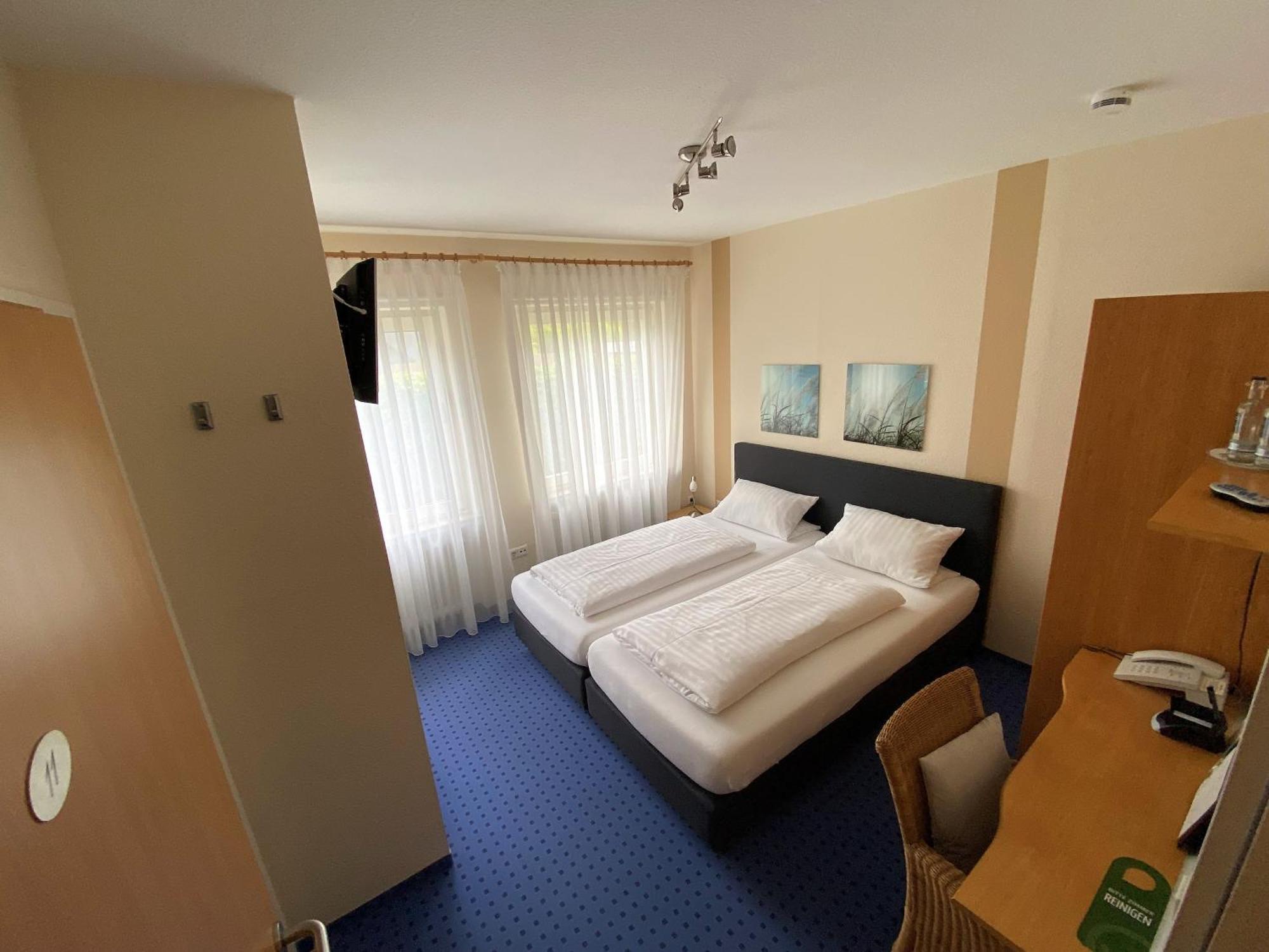 Double Room Private Bathroom