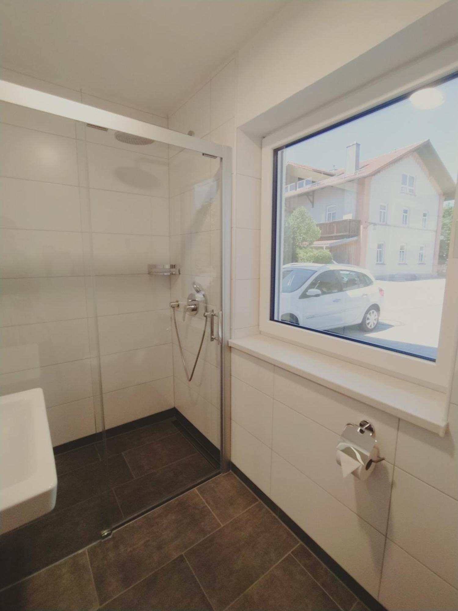 Single Room Shower