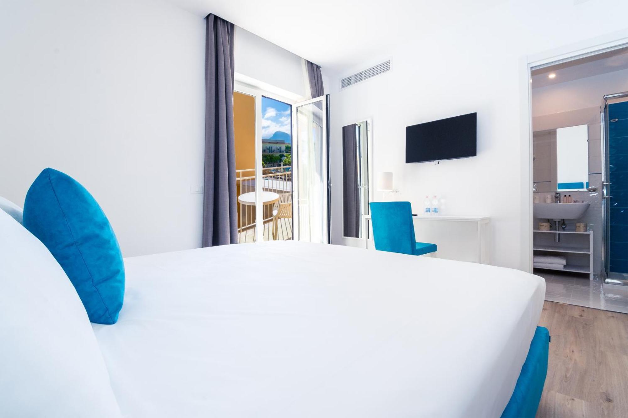 Double or Twin Room Balcony