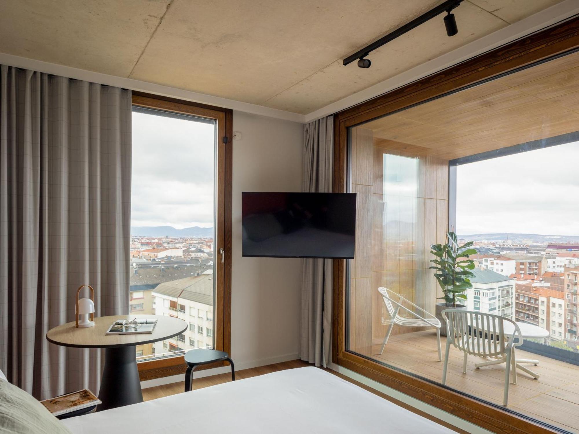 Deluxe Studio con balcón y vistas
