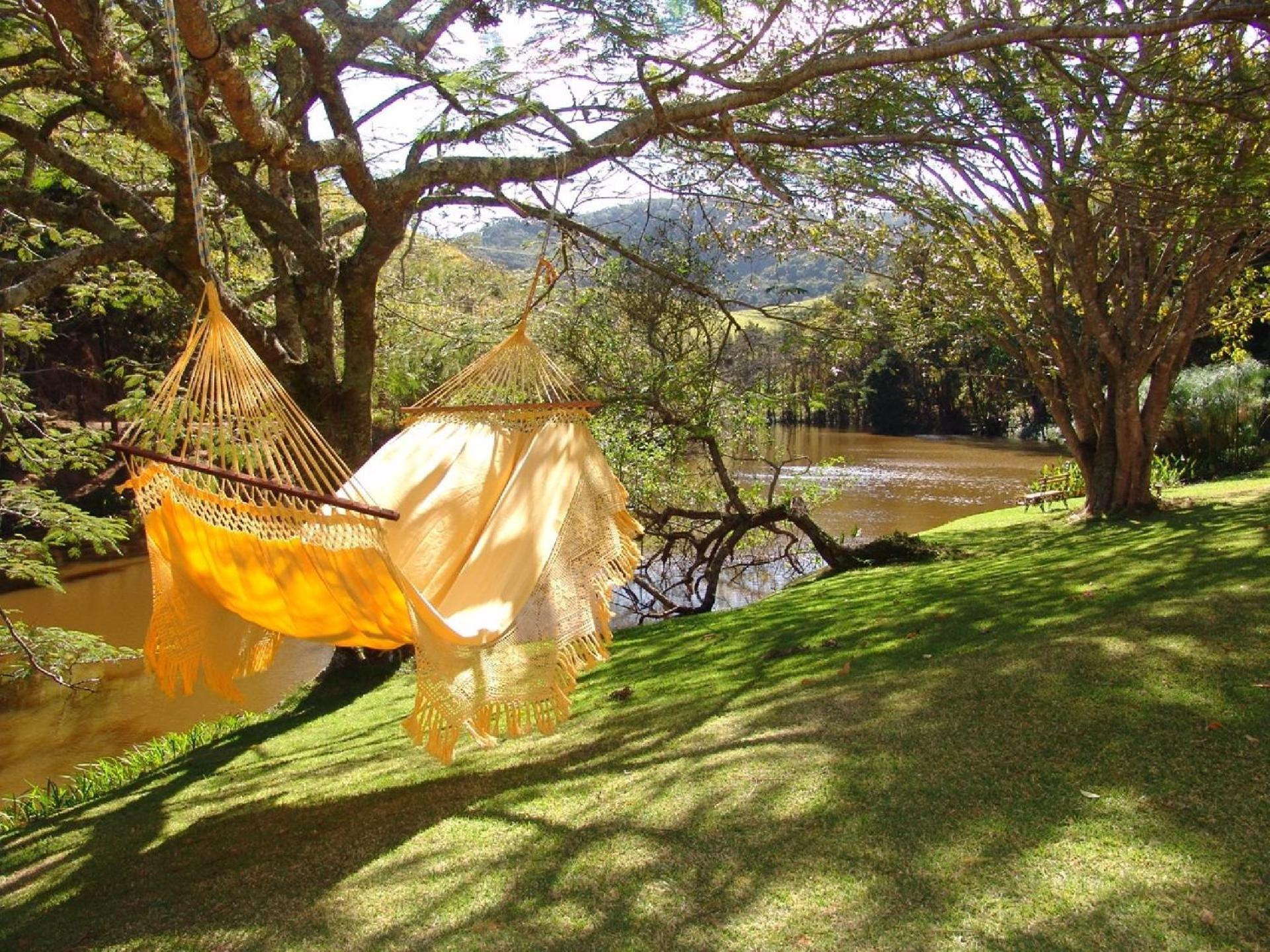Estúdio com Vista do Lago