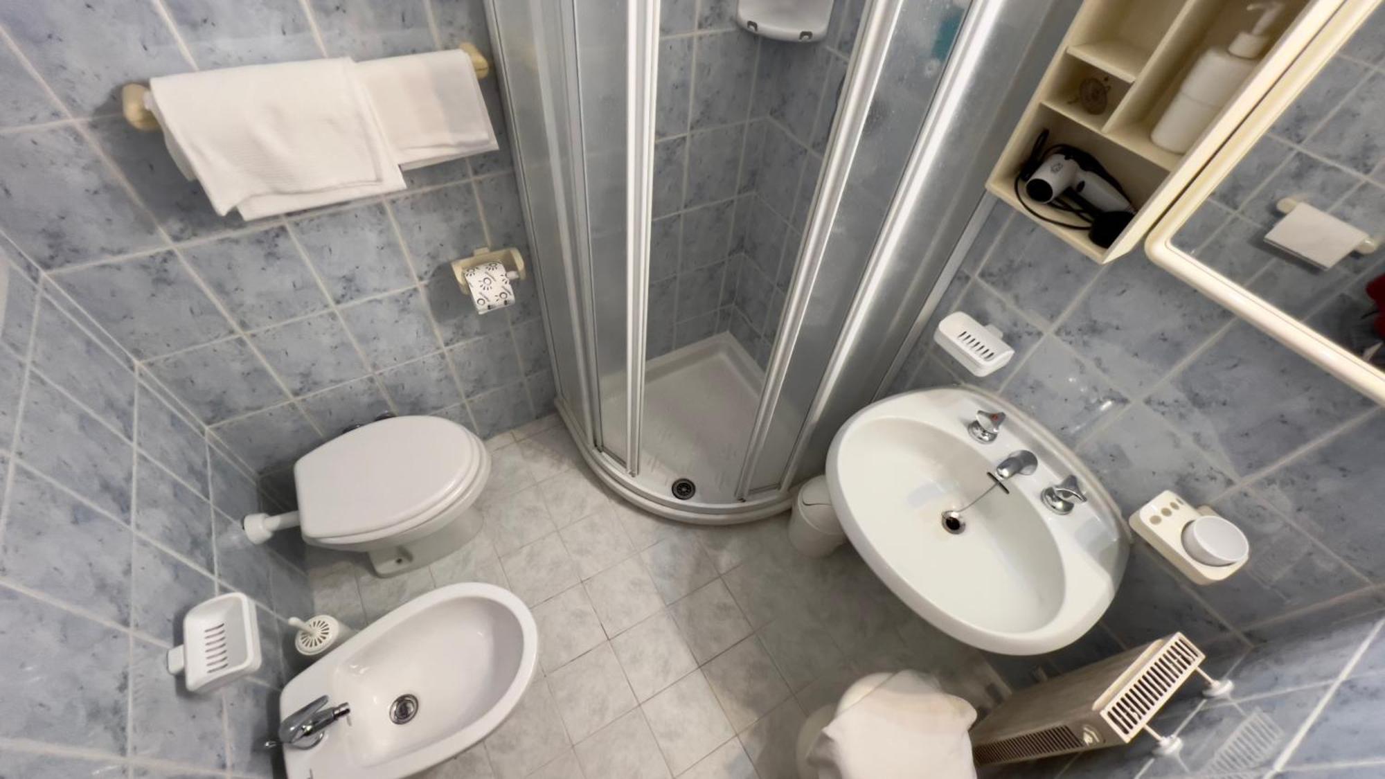 Double or Twin Room Garden View