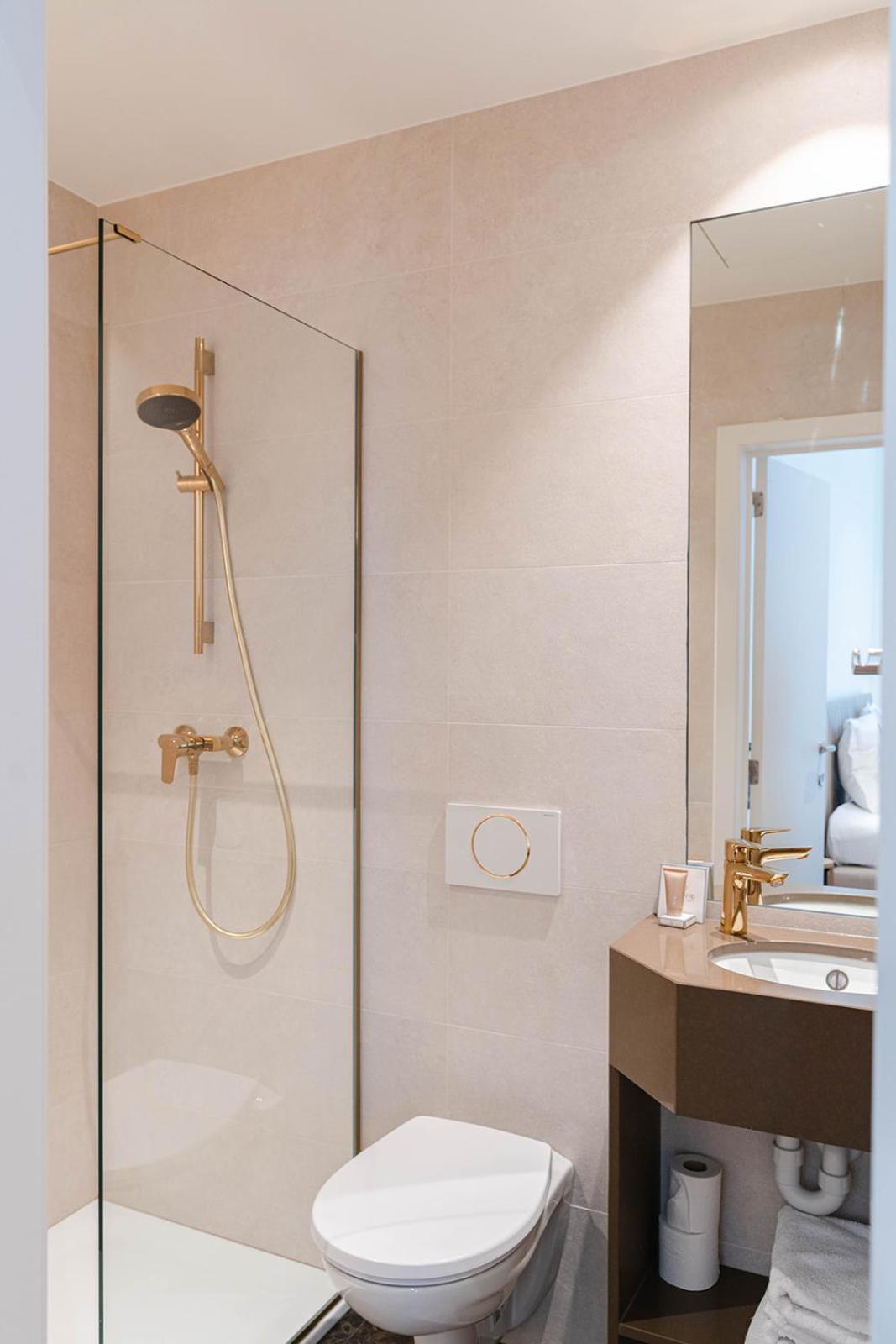 Deluxe Double Room Spa Access