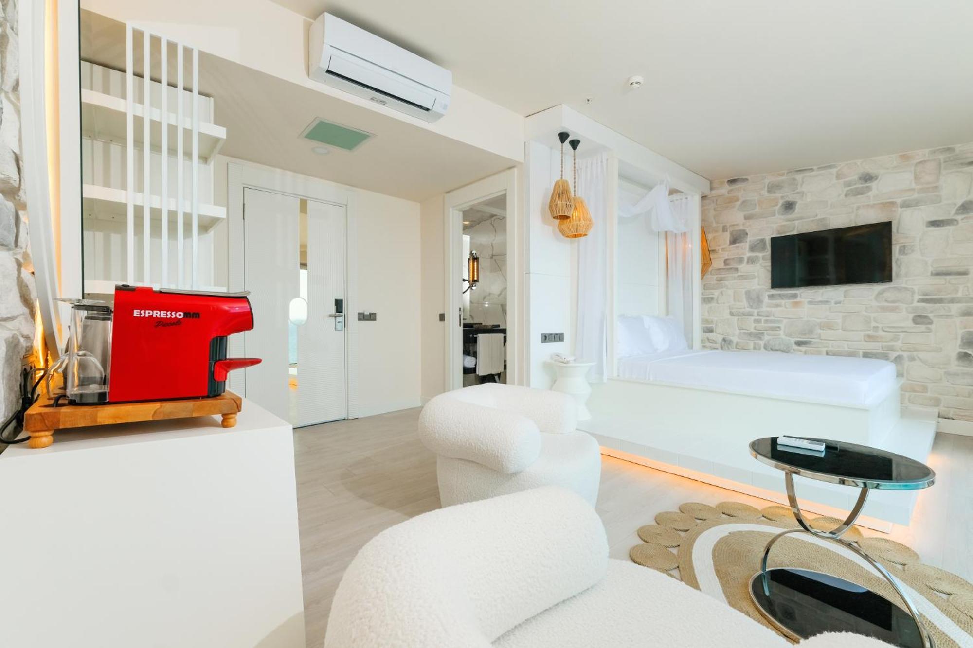 Deluxe Suite Sea View