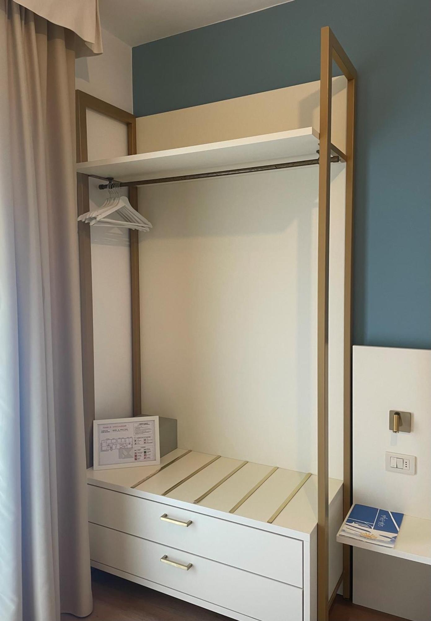 Single Room Balcony
