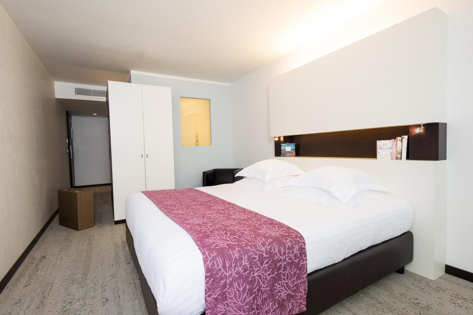 Superior Double or Twin Room Street View