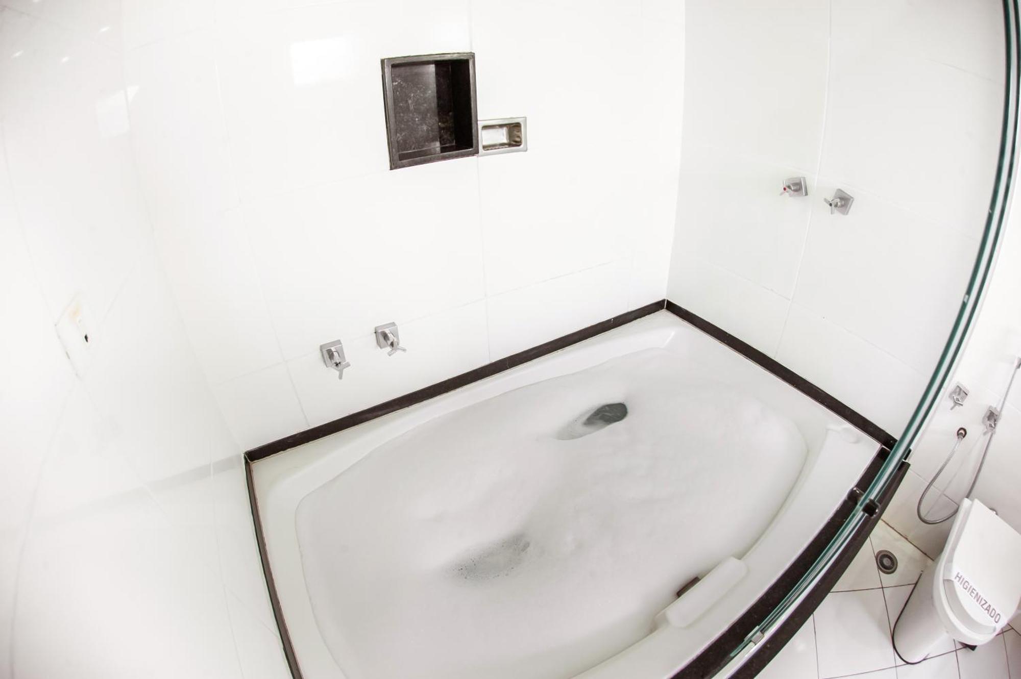 Suite Spa Bath