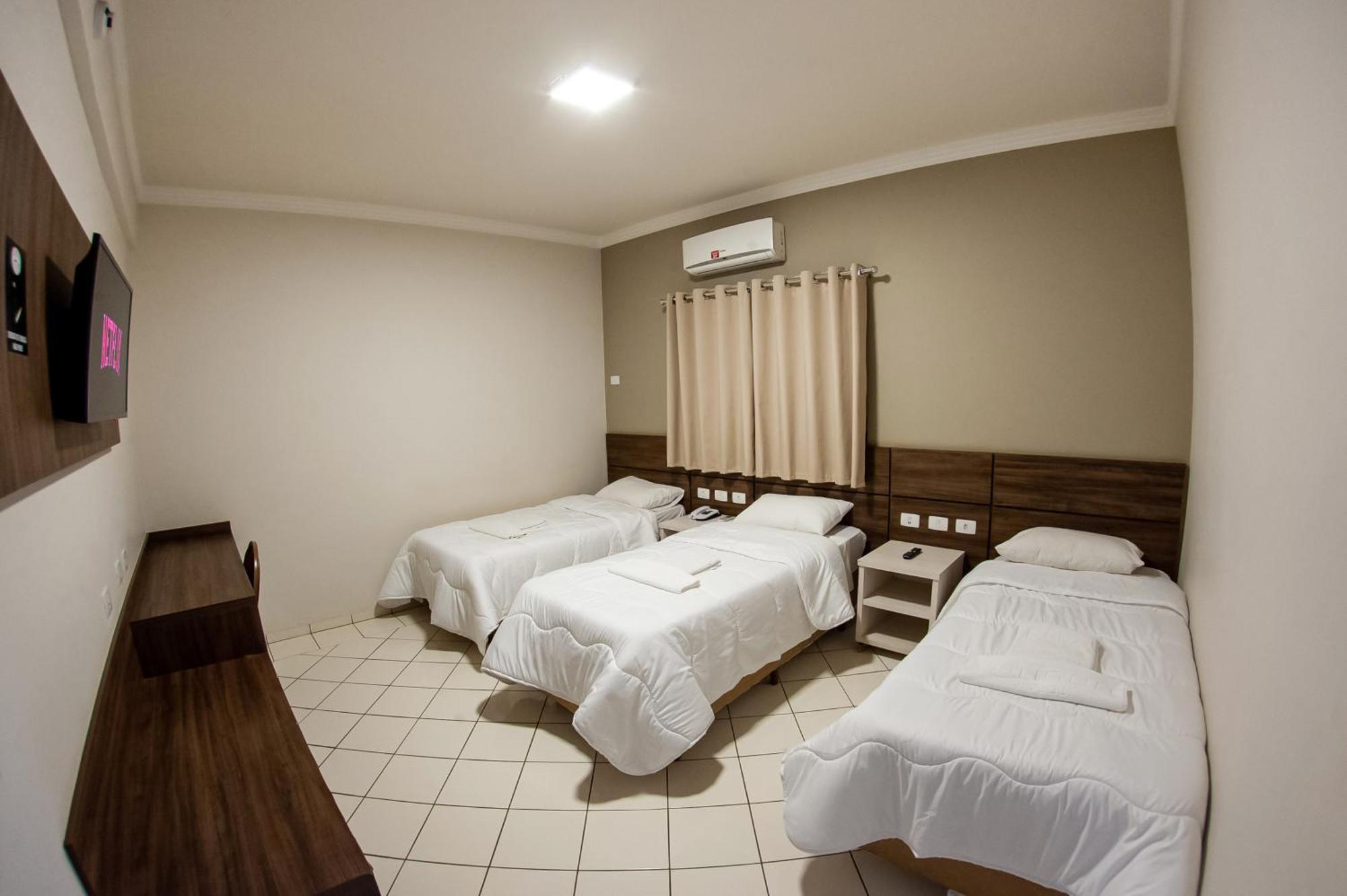 Triple Room Three Single Beds