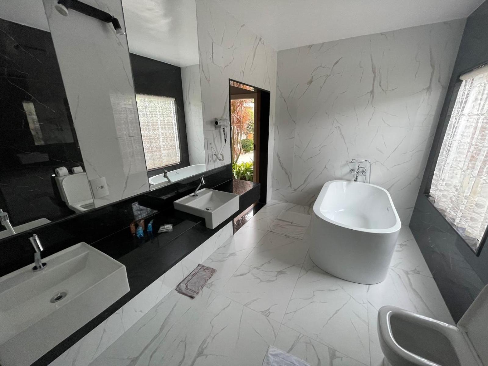 Master Double Room Hot Tub