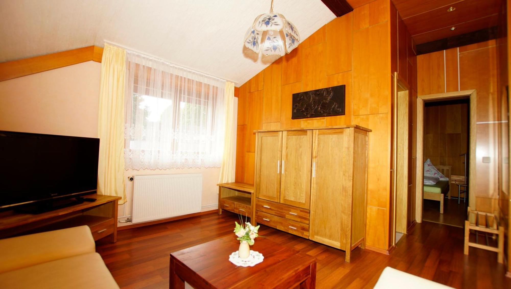 Standard Double Suite