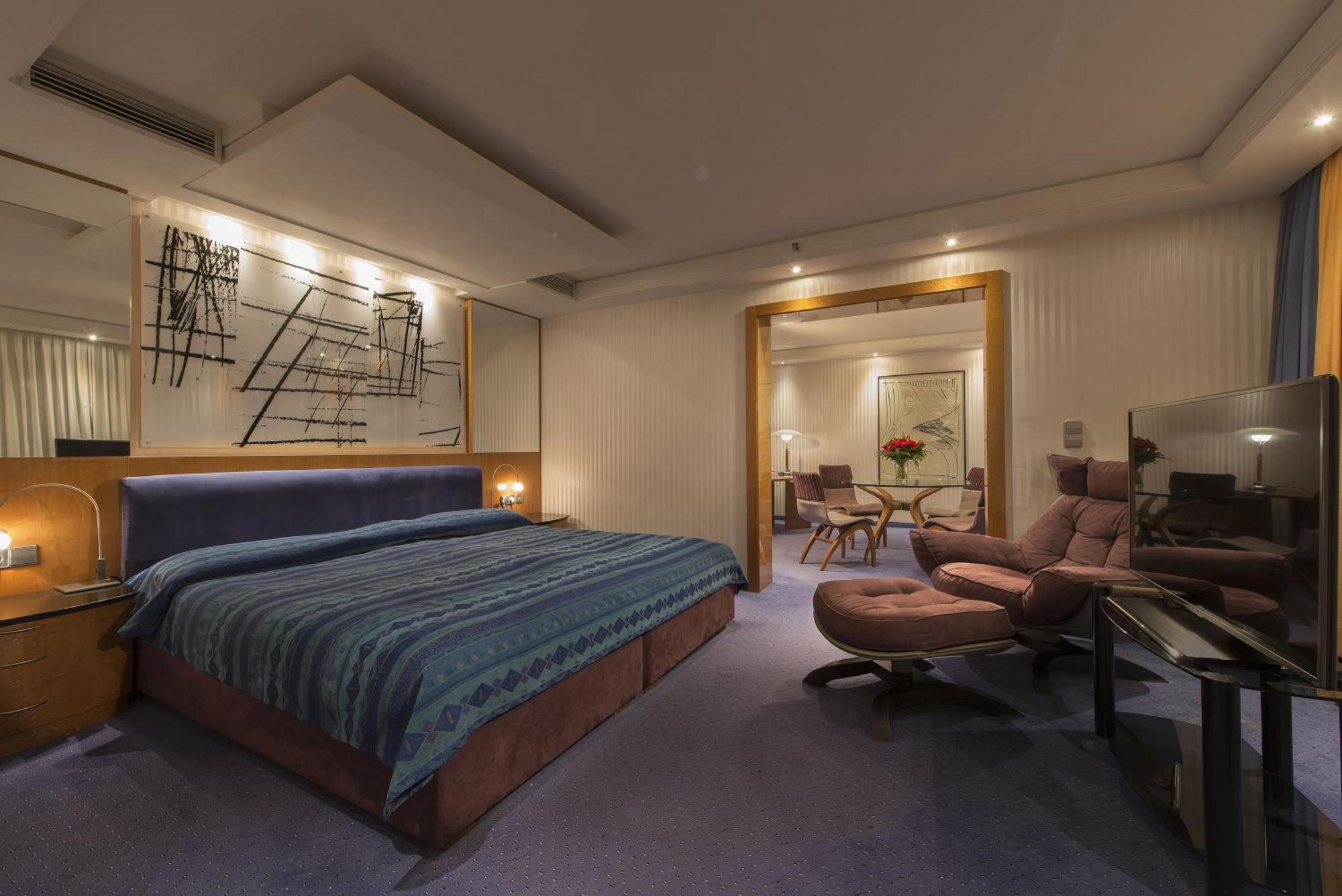 Presidential Suite
