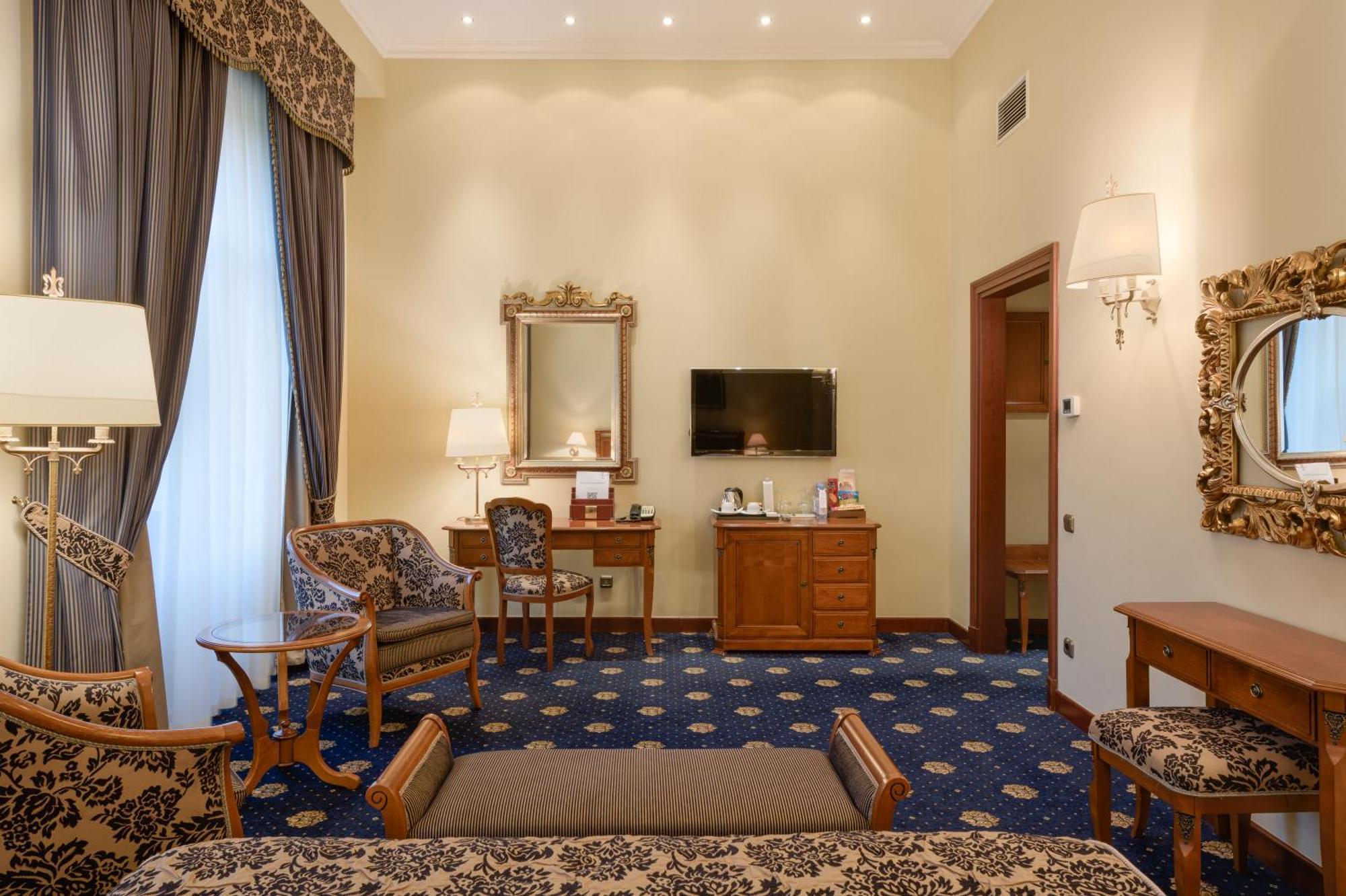 Premier King Room