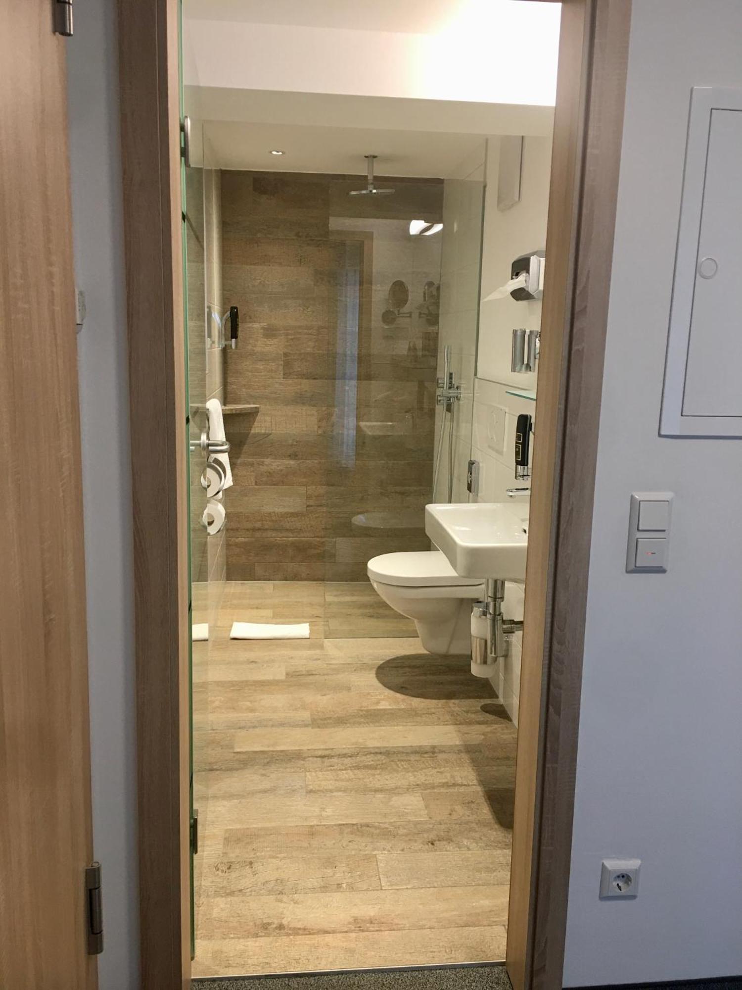 Single Room without lift