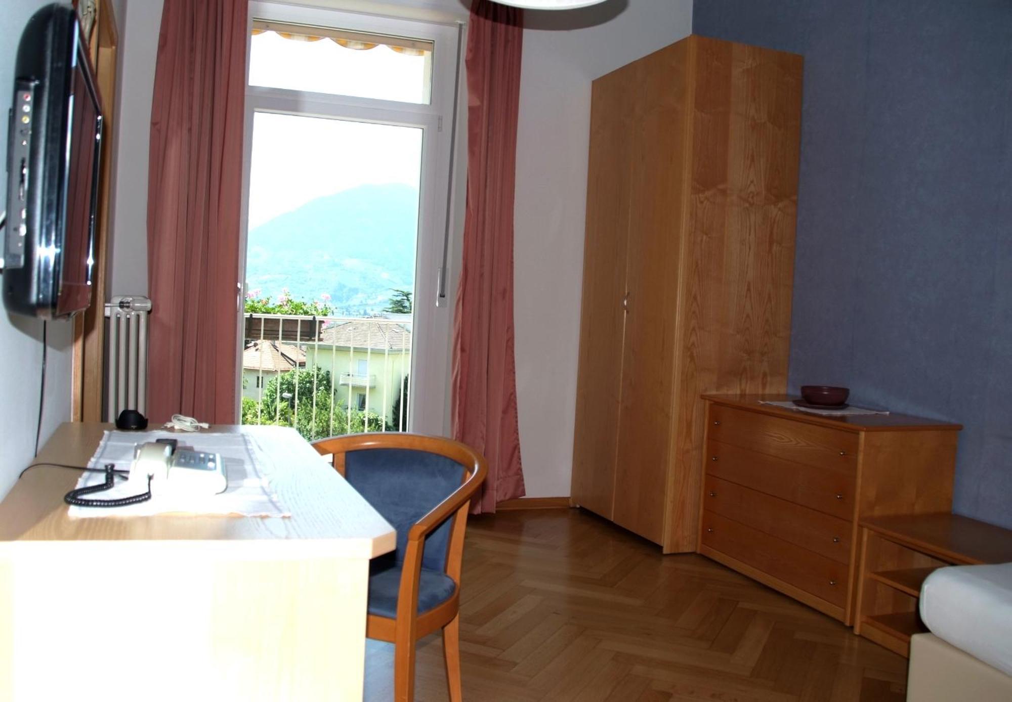 Single Room Balcony