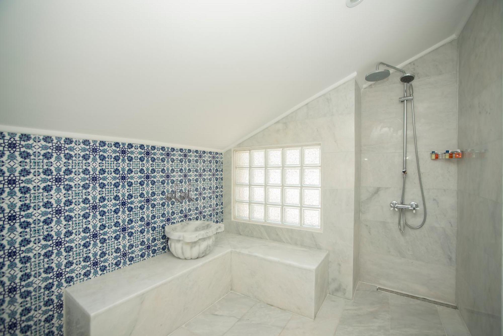 Suite Terrace,1772886183:JPEG
