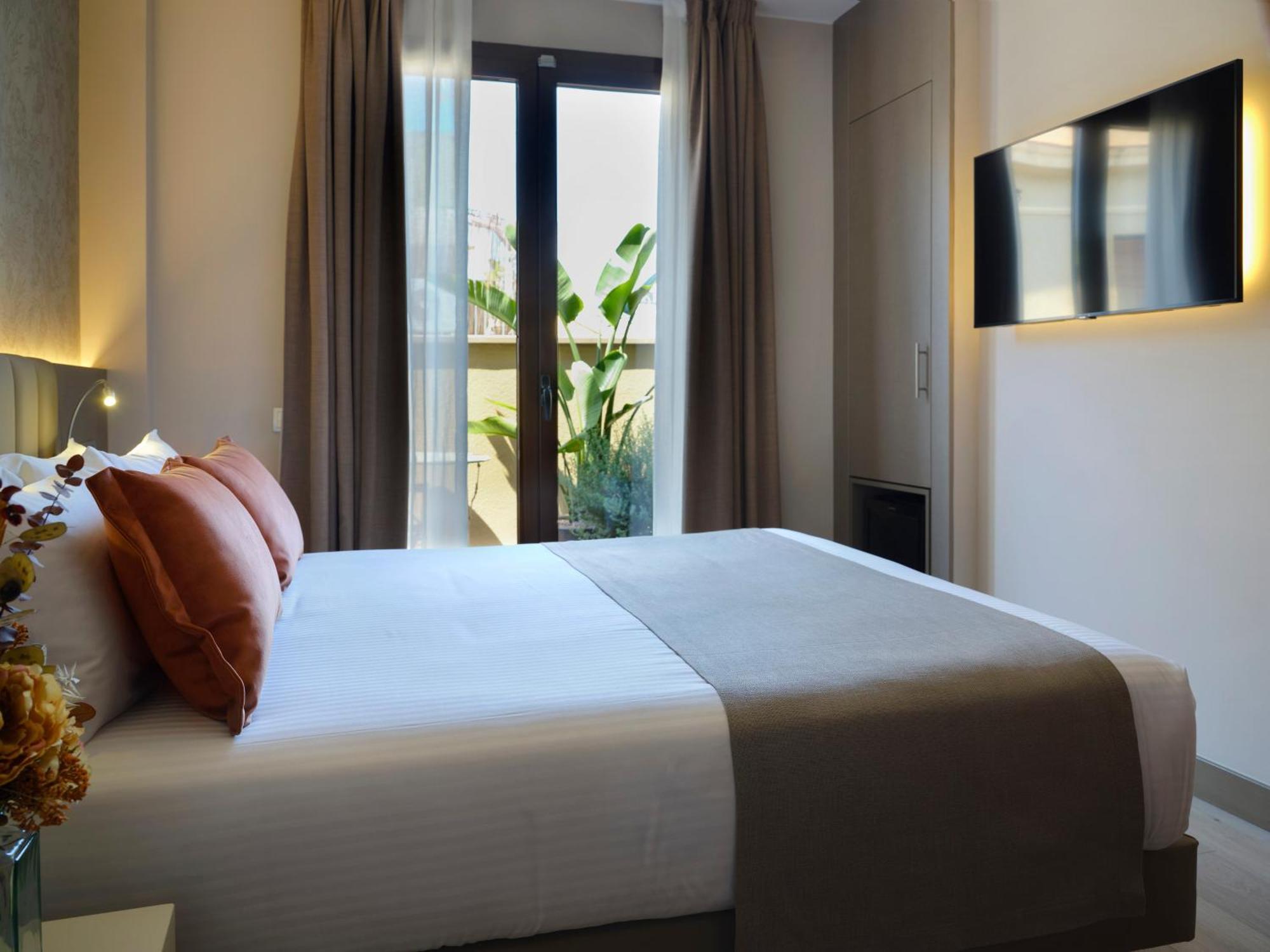 Single Room Balcony
