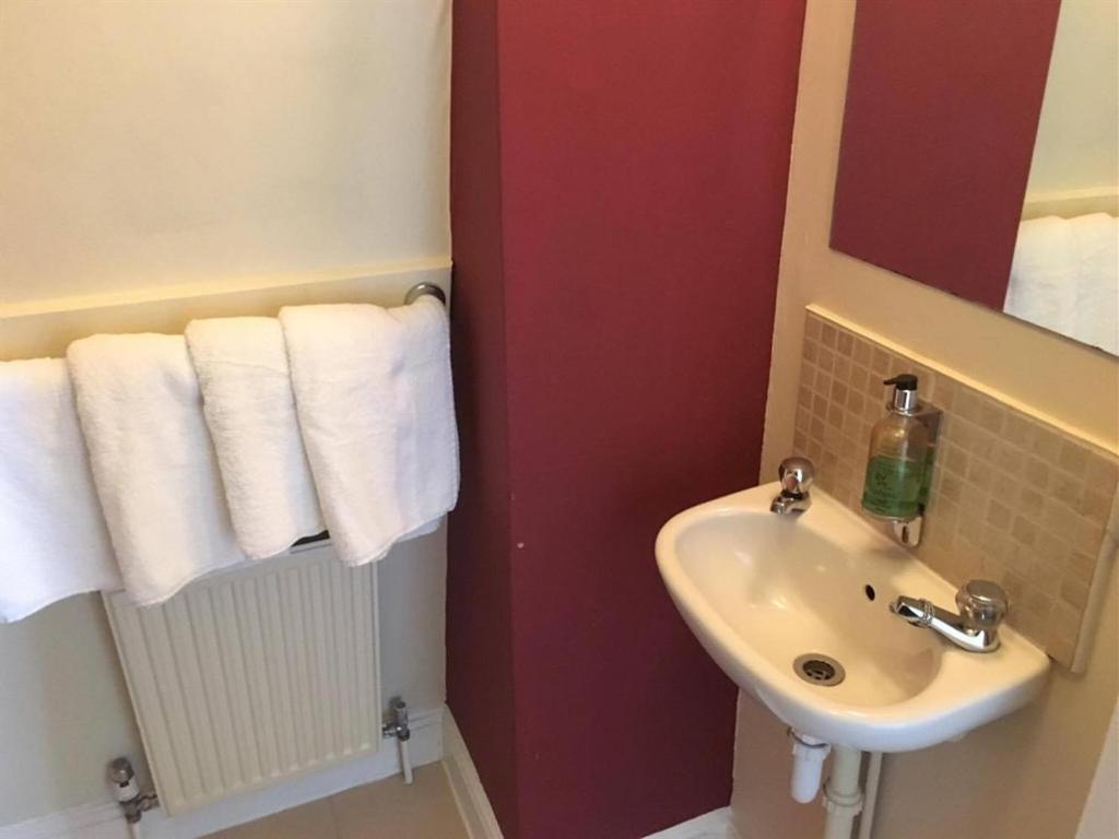 Quadruple Room Shower