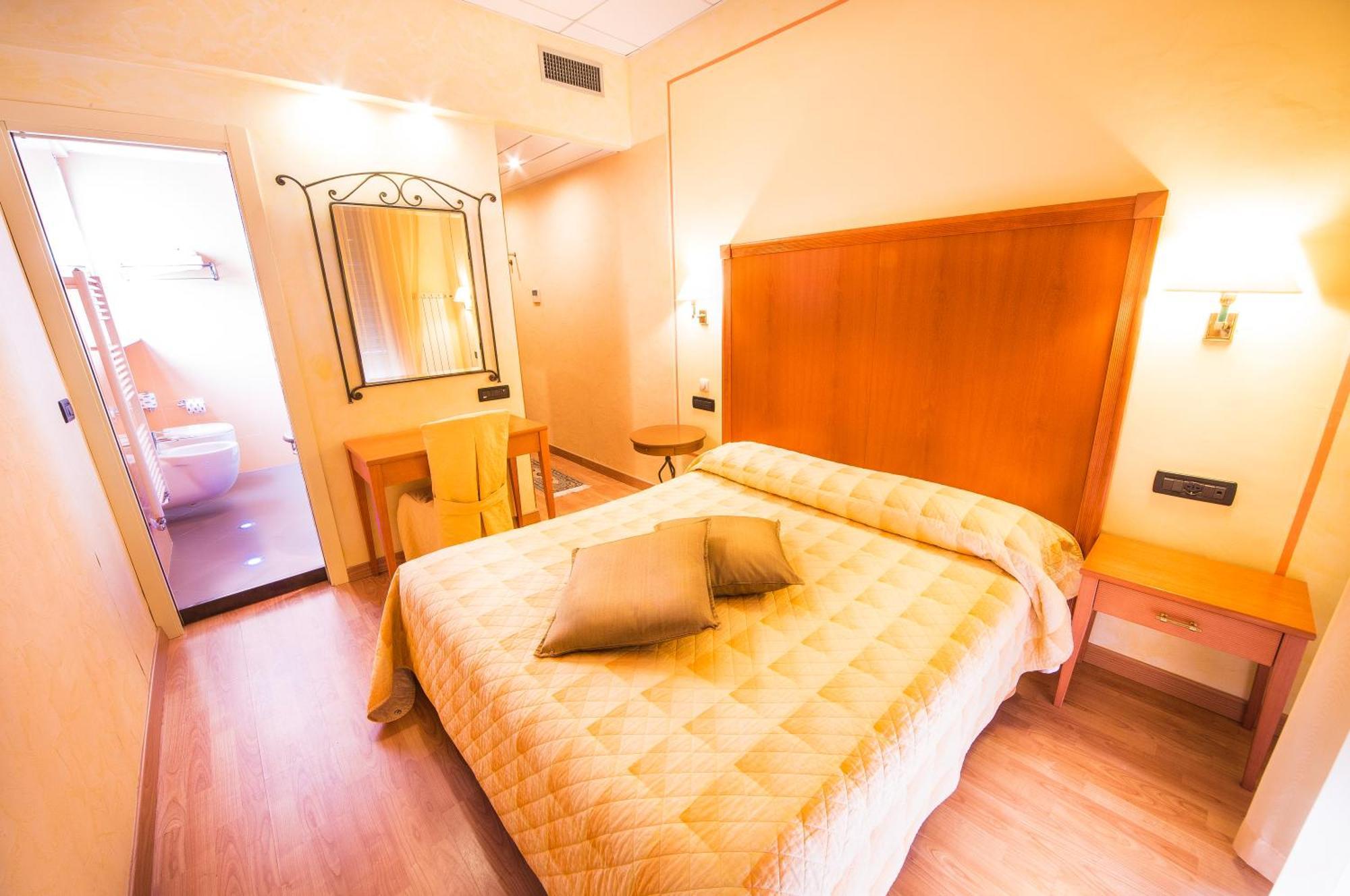 Economy Double Room