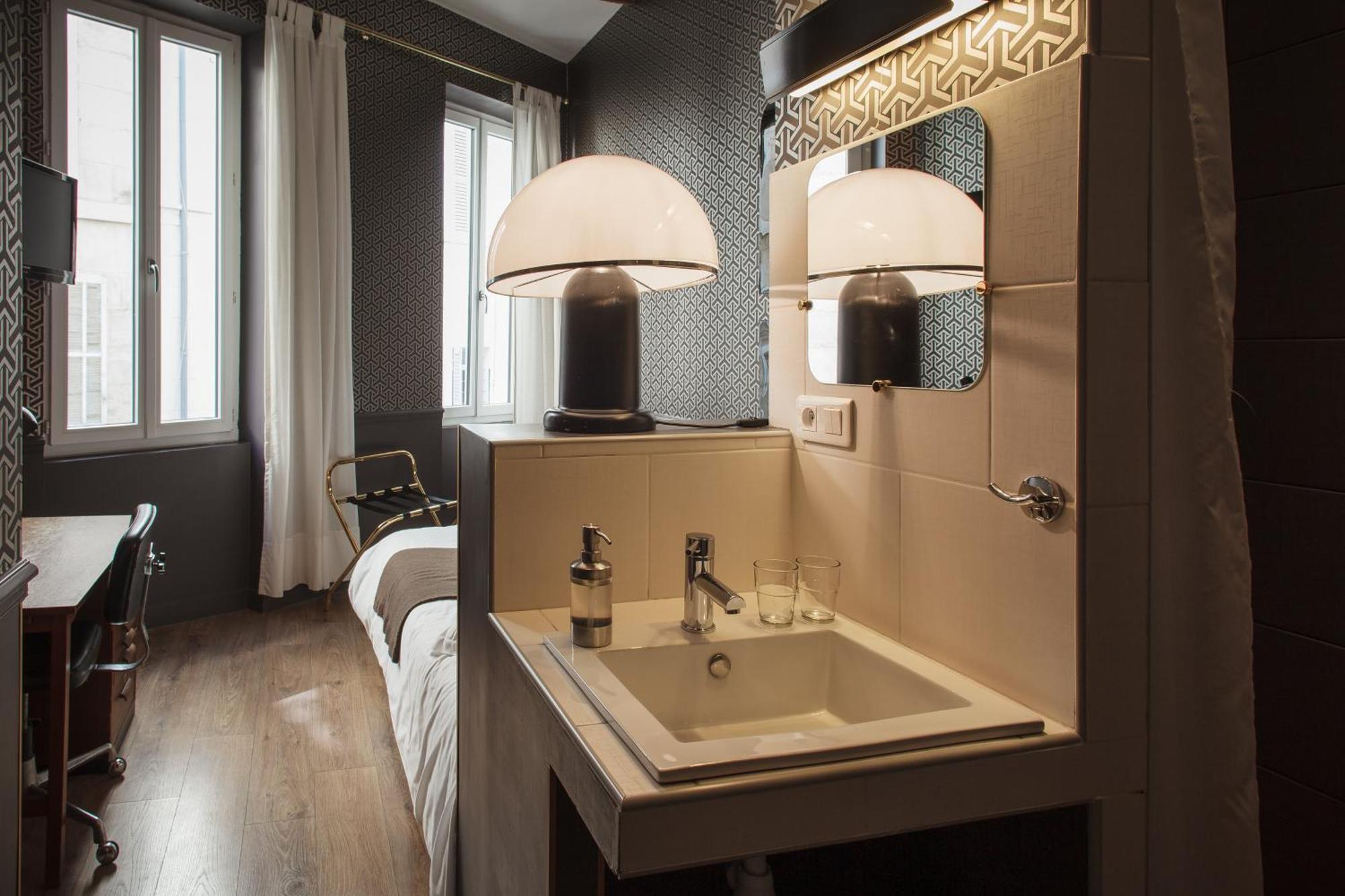Double Room Private Bathroom