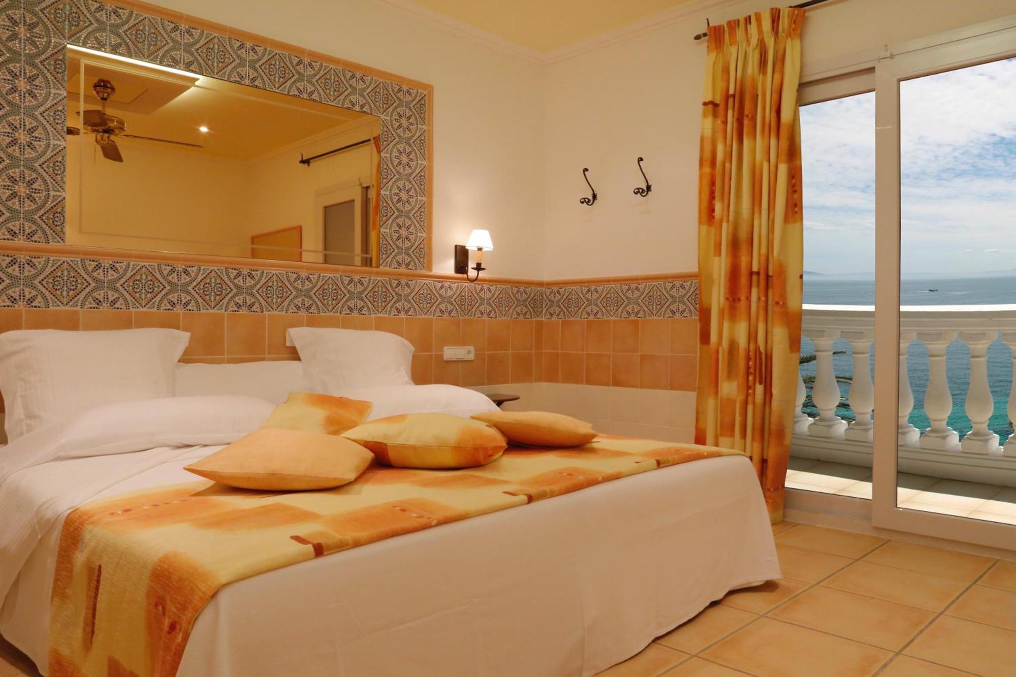 Standard Double or Twin Room Sea View
