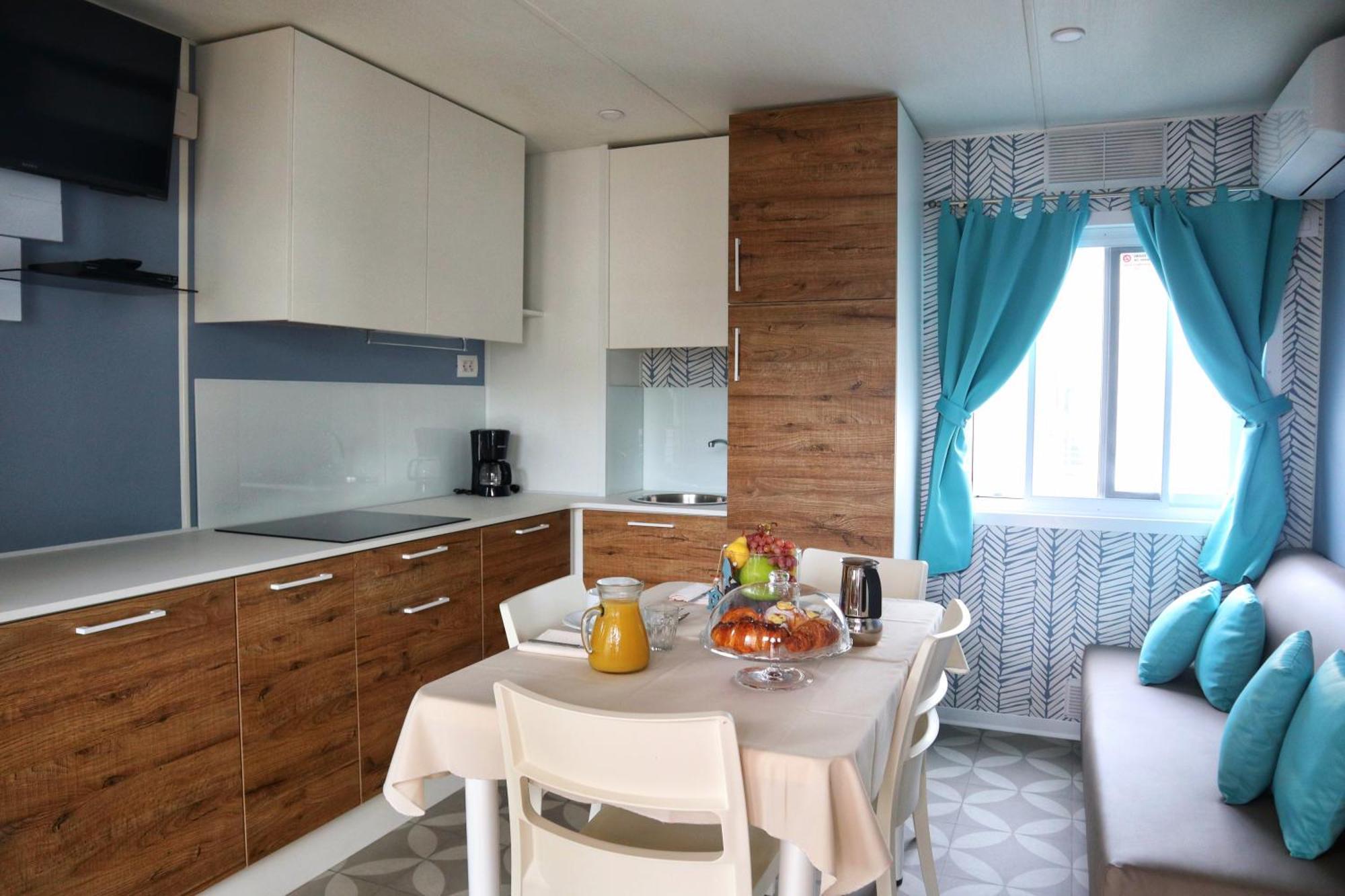 Lido Executive Mobile Home