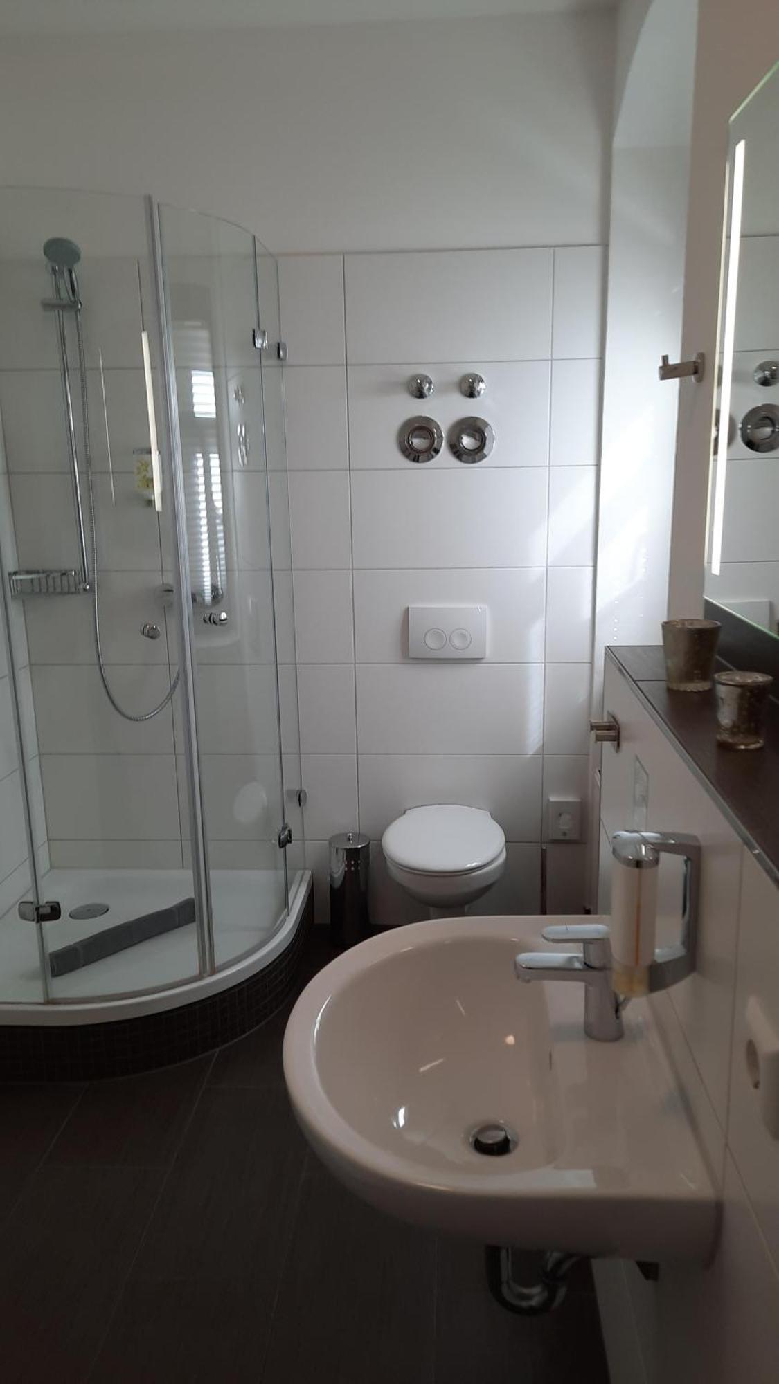 One-Bedroom Deluxe Apartment