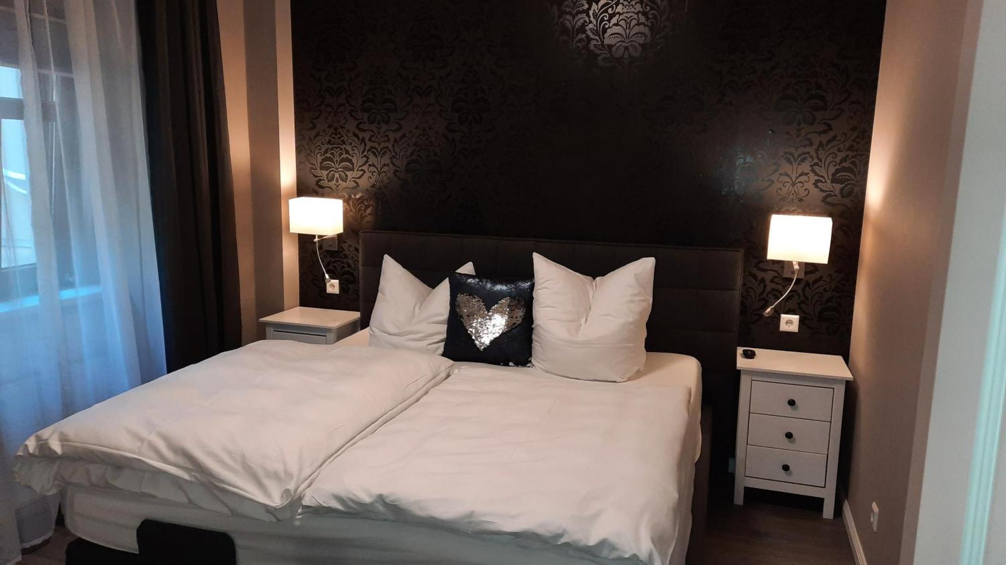 One-Bedroom Deluxe Apartment