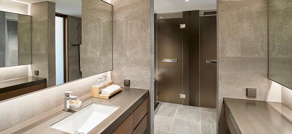 Deluxe Family Suite