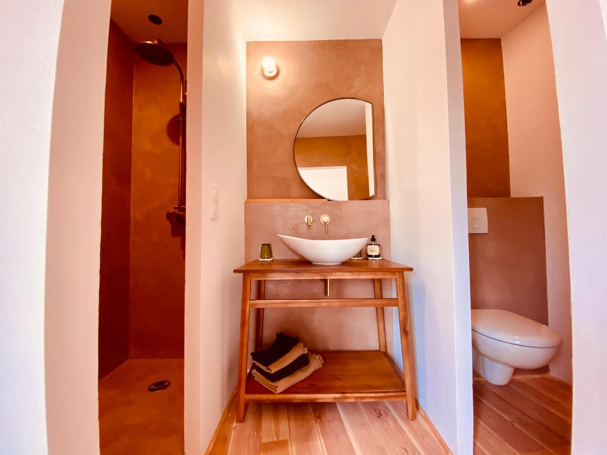 Double Room Private Bathroom