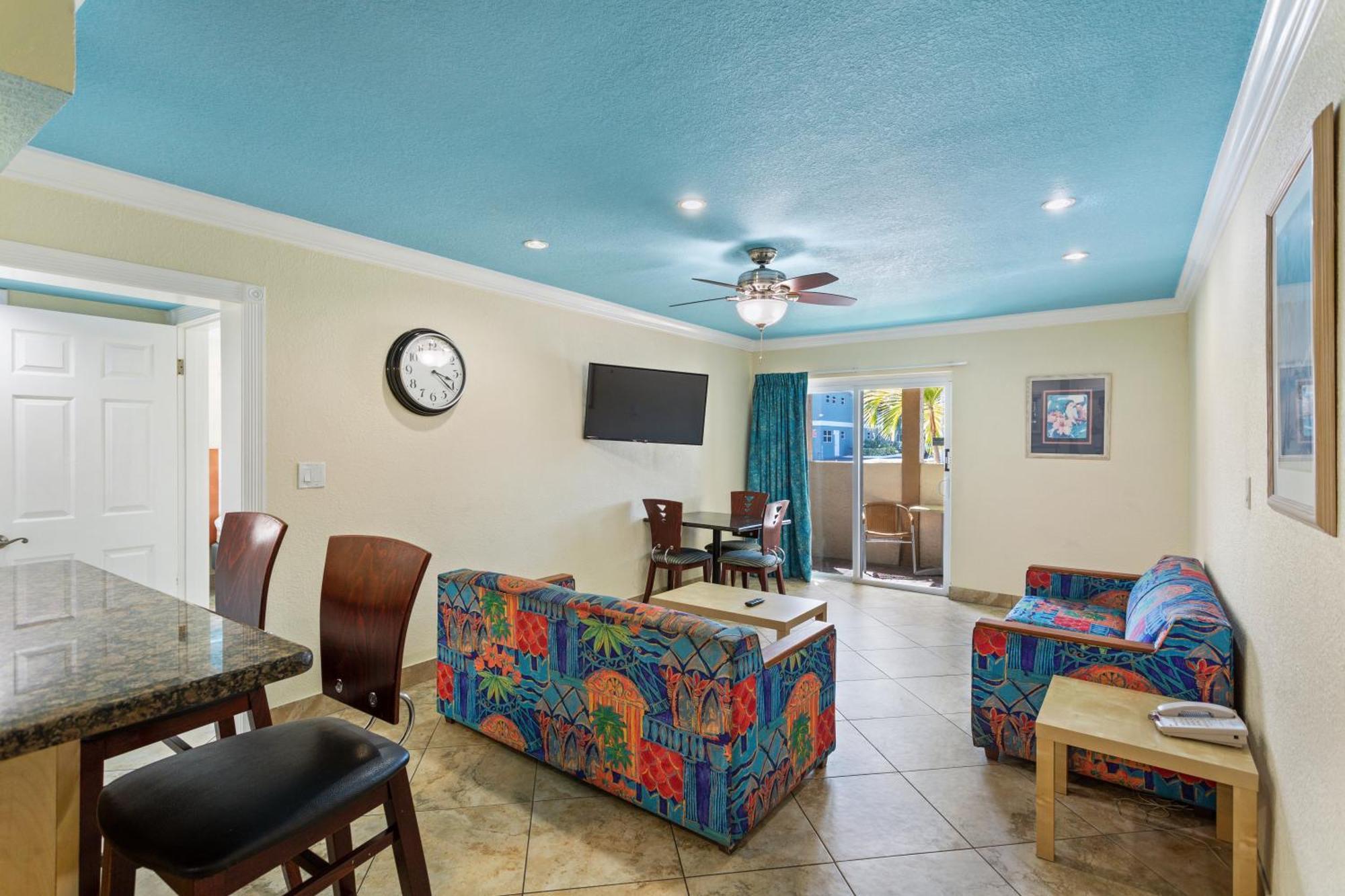 Deluxe One Bedroom Suite 1 Queen Bed 2 Sleeper Sofas