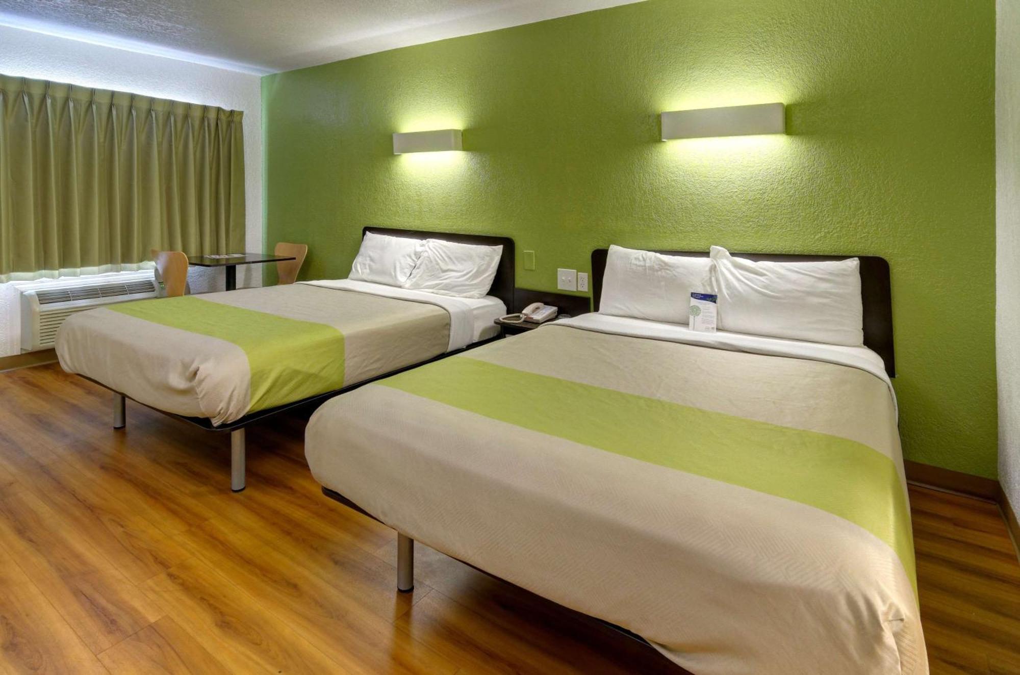 Queen Room Two Queen Beds Non-Smoking
