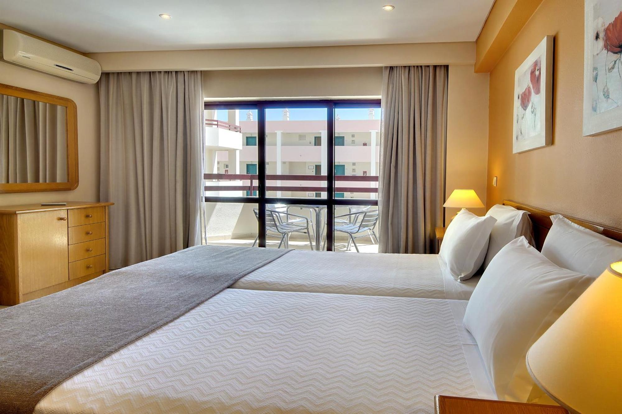 One-Bedroom Apartment (3 Adults),1589407894:JPEG