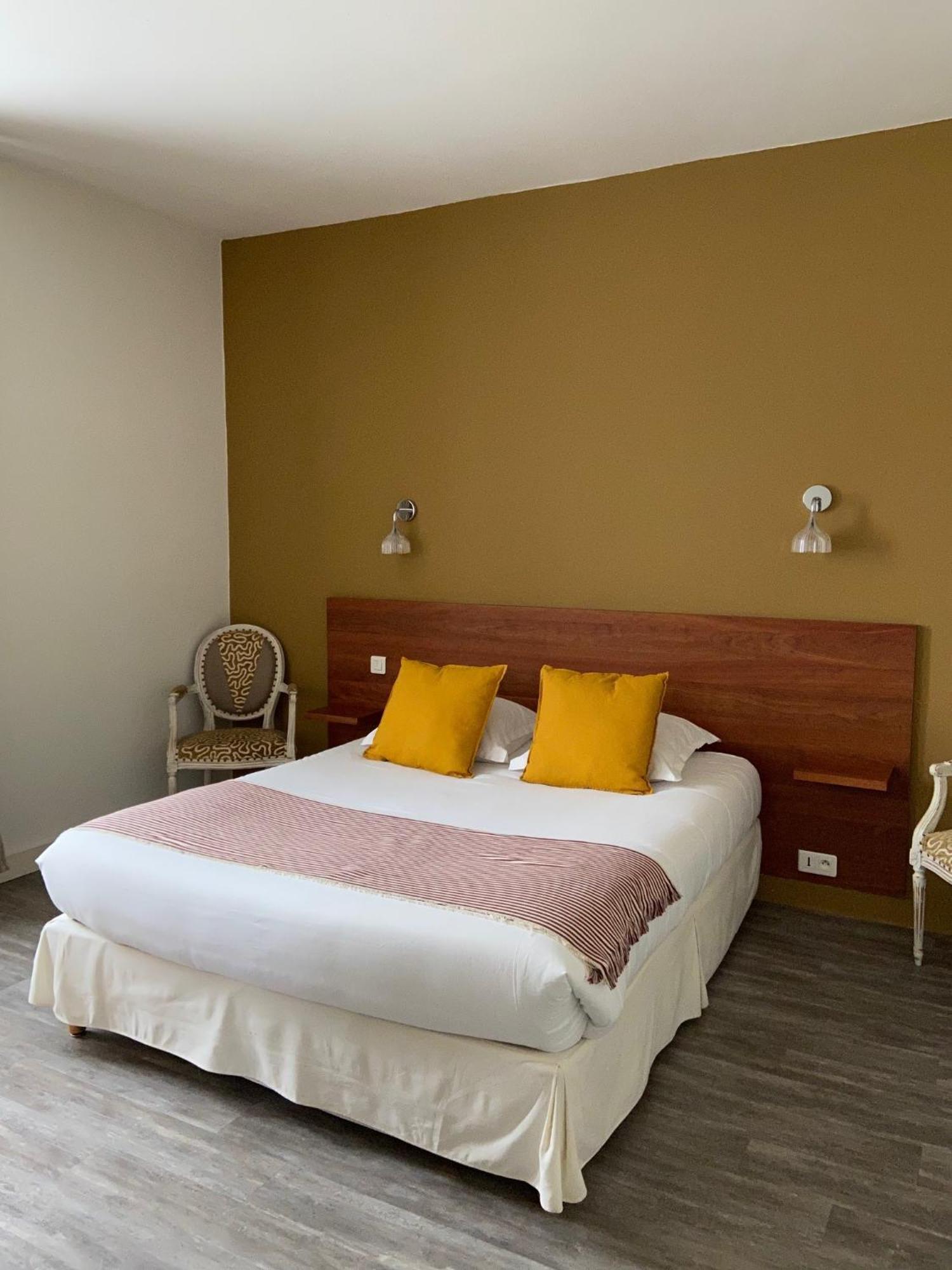 Prestige Room