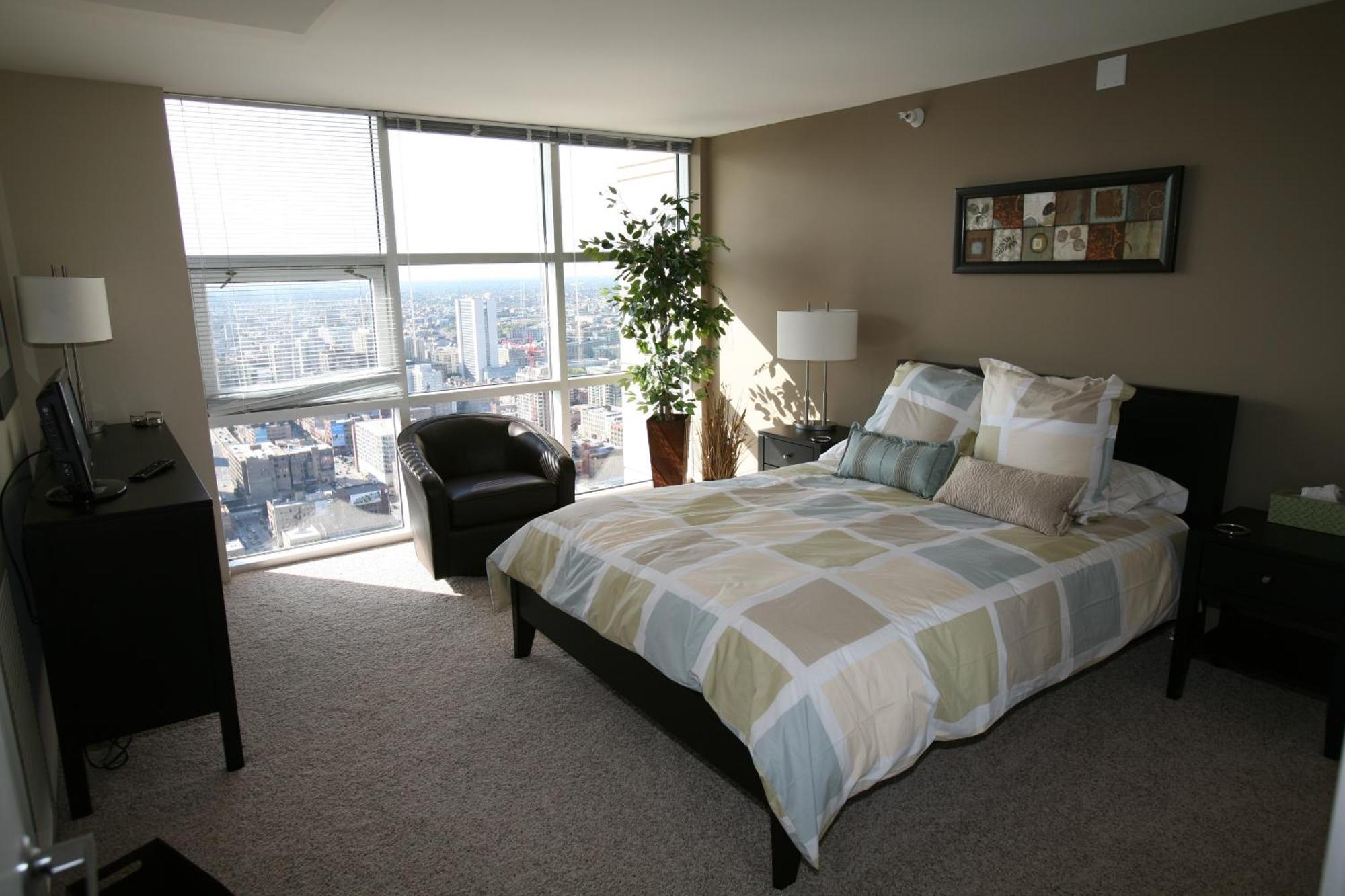 One-Bedroom Penthouse Apartment 7
