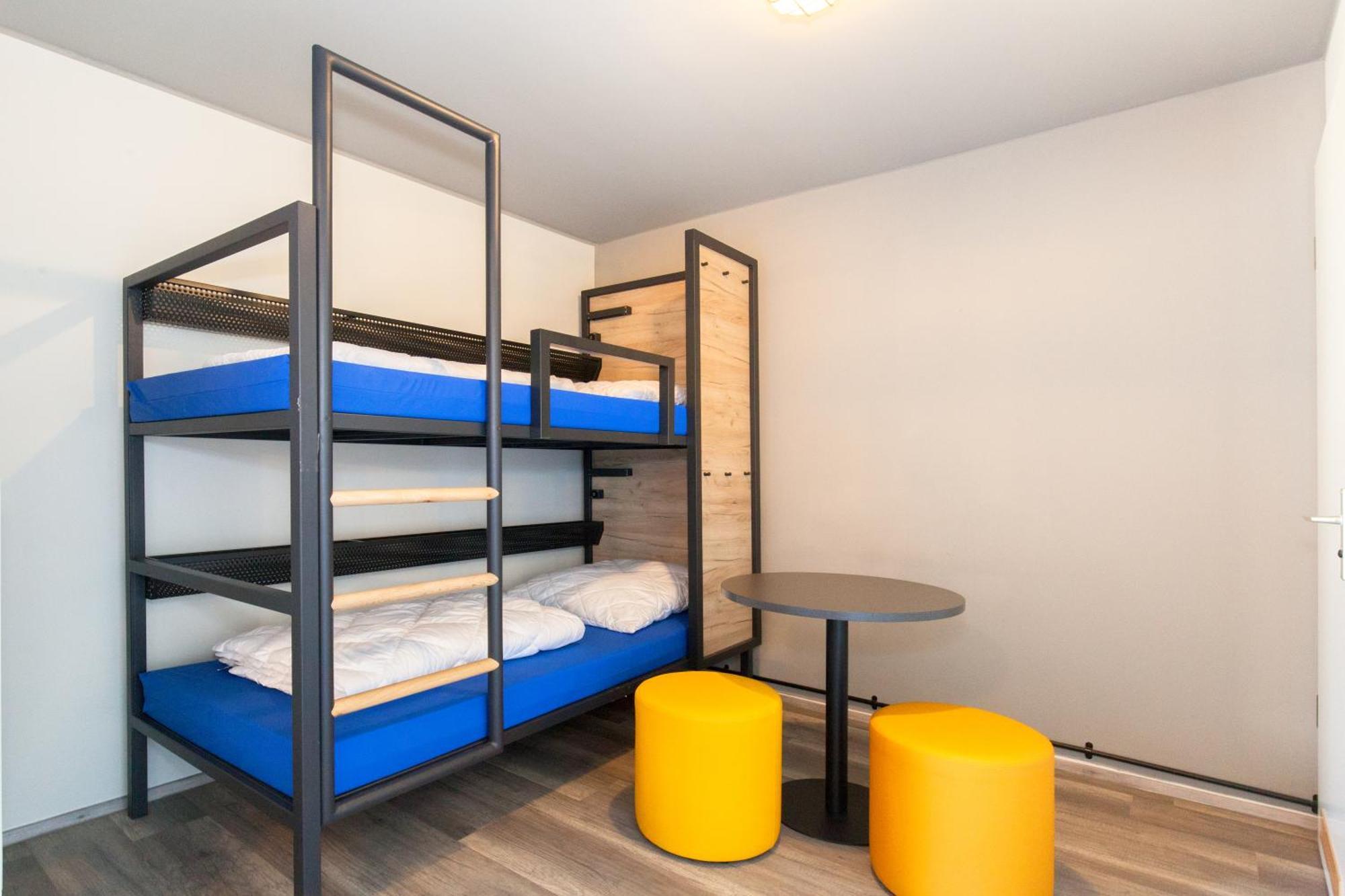 Bed 4-Bed Dormitory Room