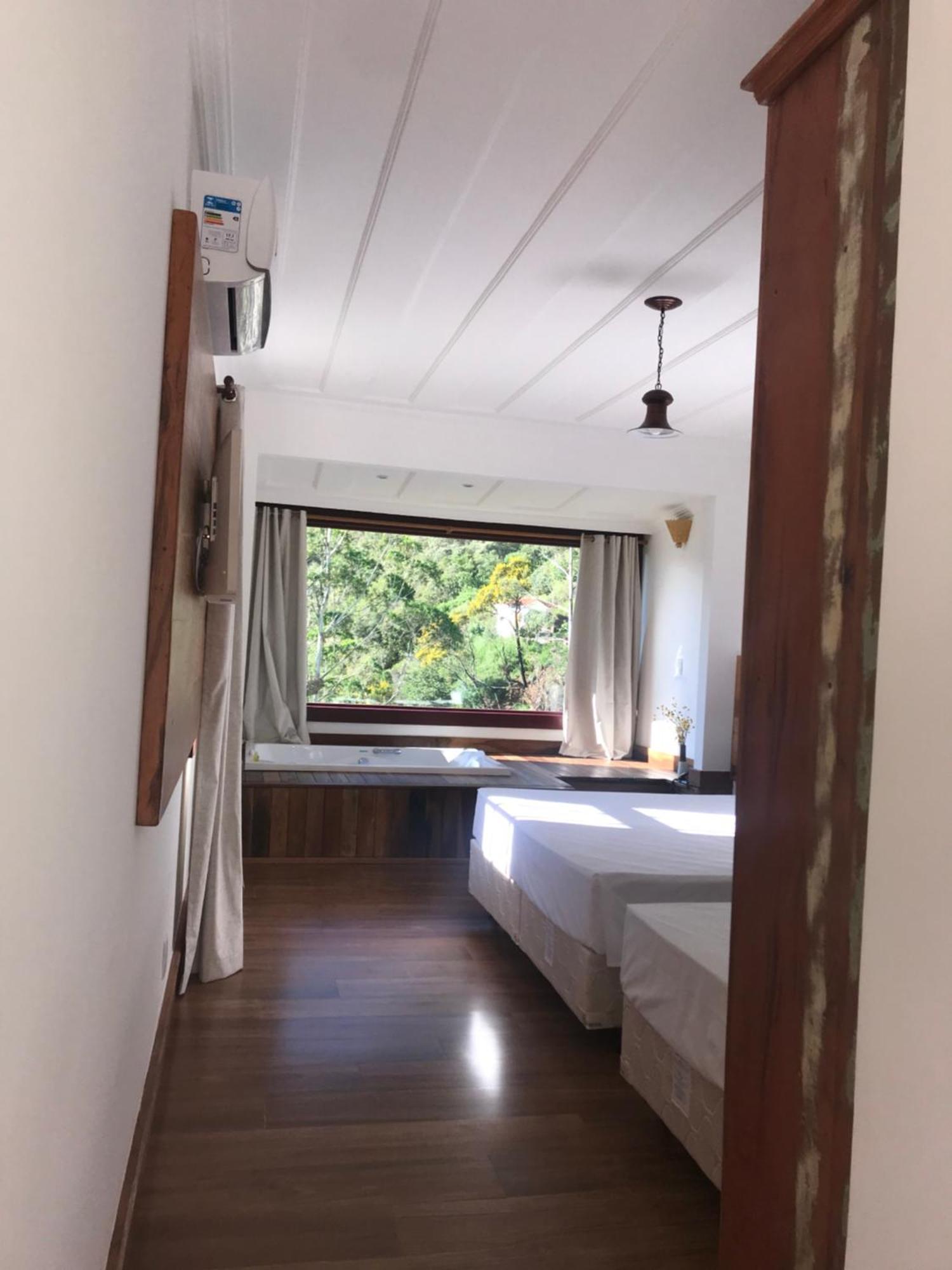 Queen Room Spa Bath