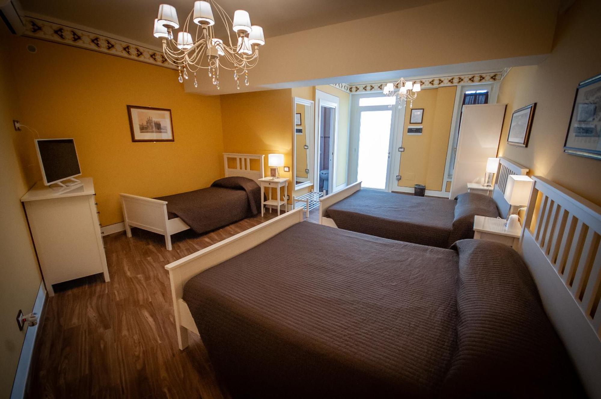 Family Room Private Bathroom Separate Building