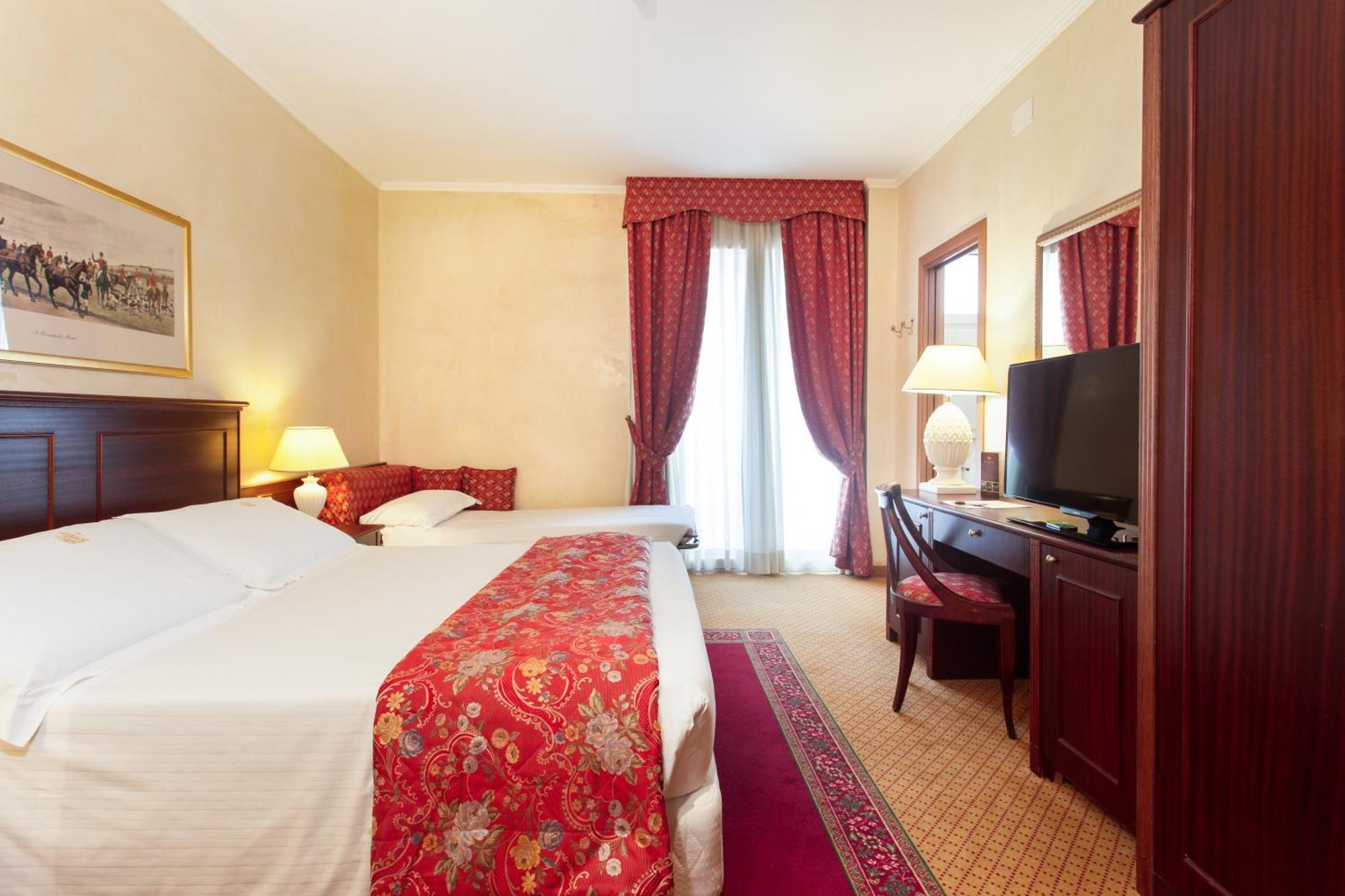 Comfort Triple Room